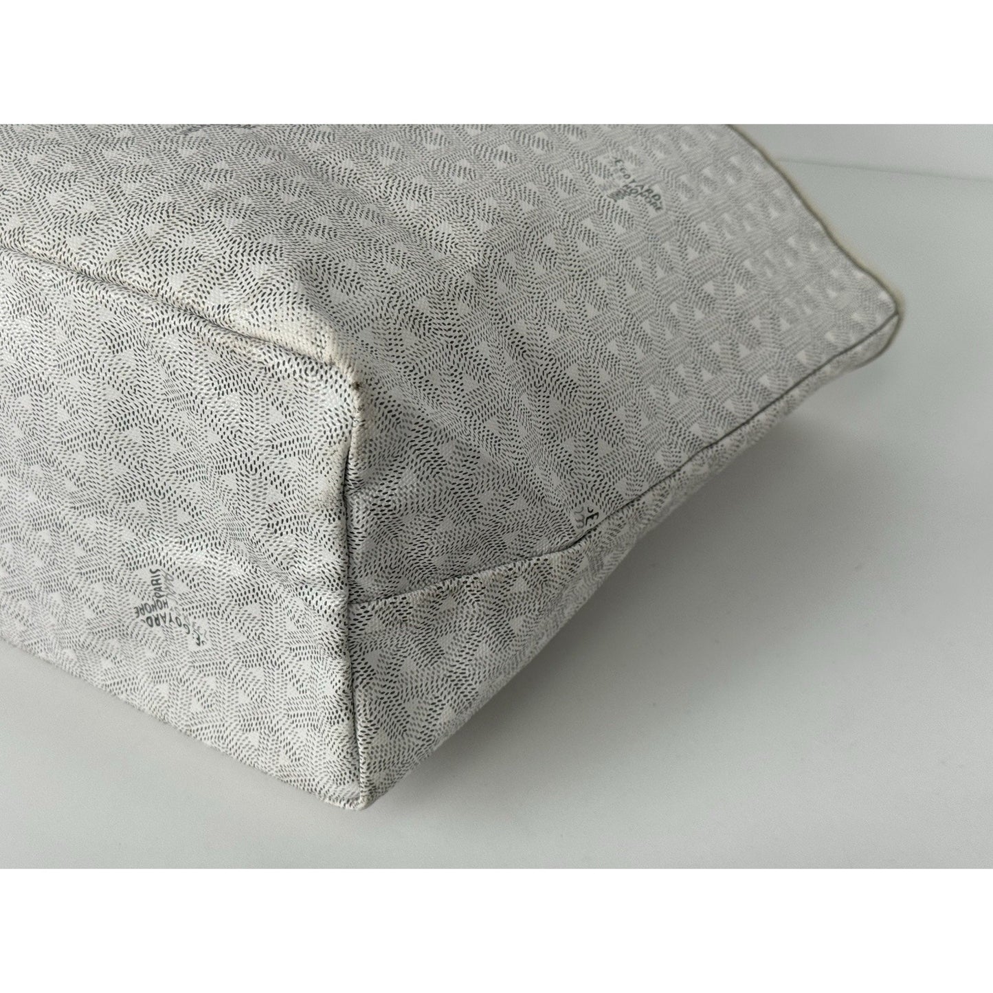 Goyard Saint Louis Tote Bag in White Goyardine Canvas with Pouch E-2