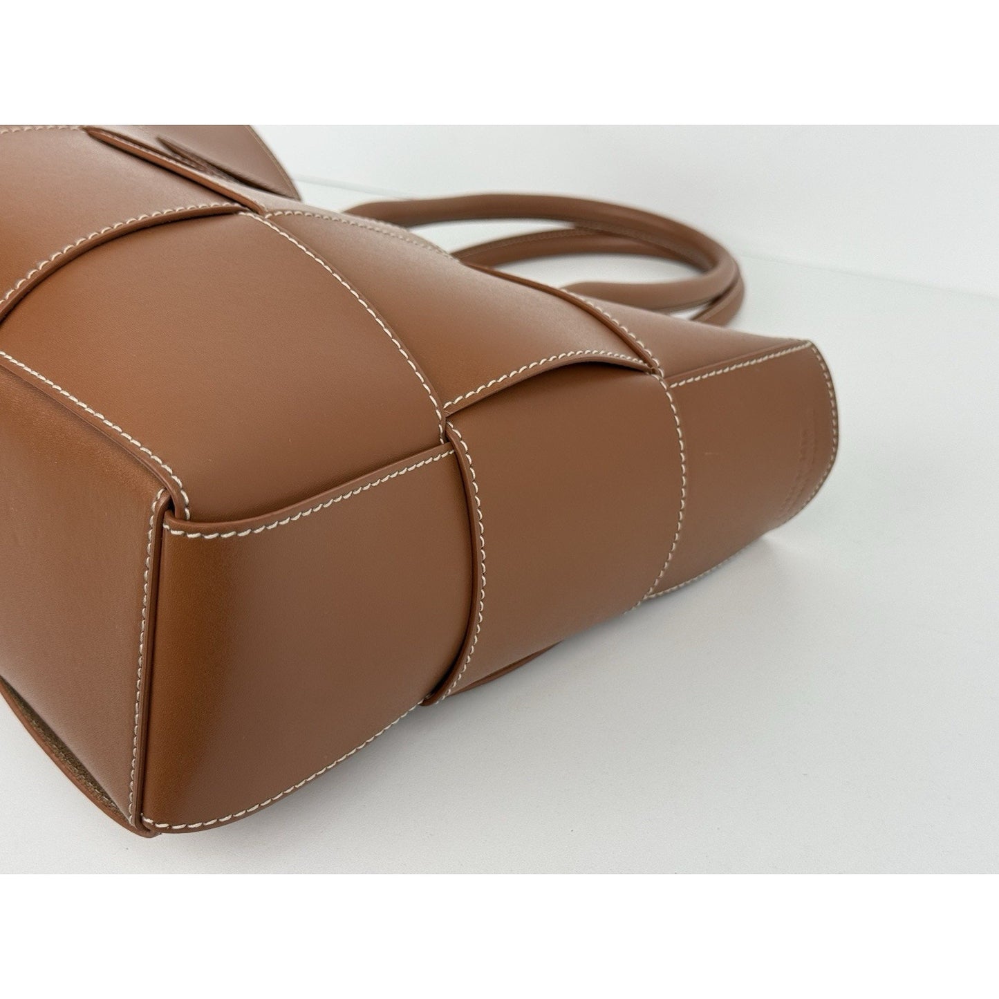 Bottega Veneta Nappa Maxi Intrecciato Men’s Arco Tote in Wood