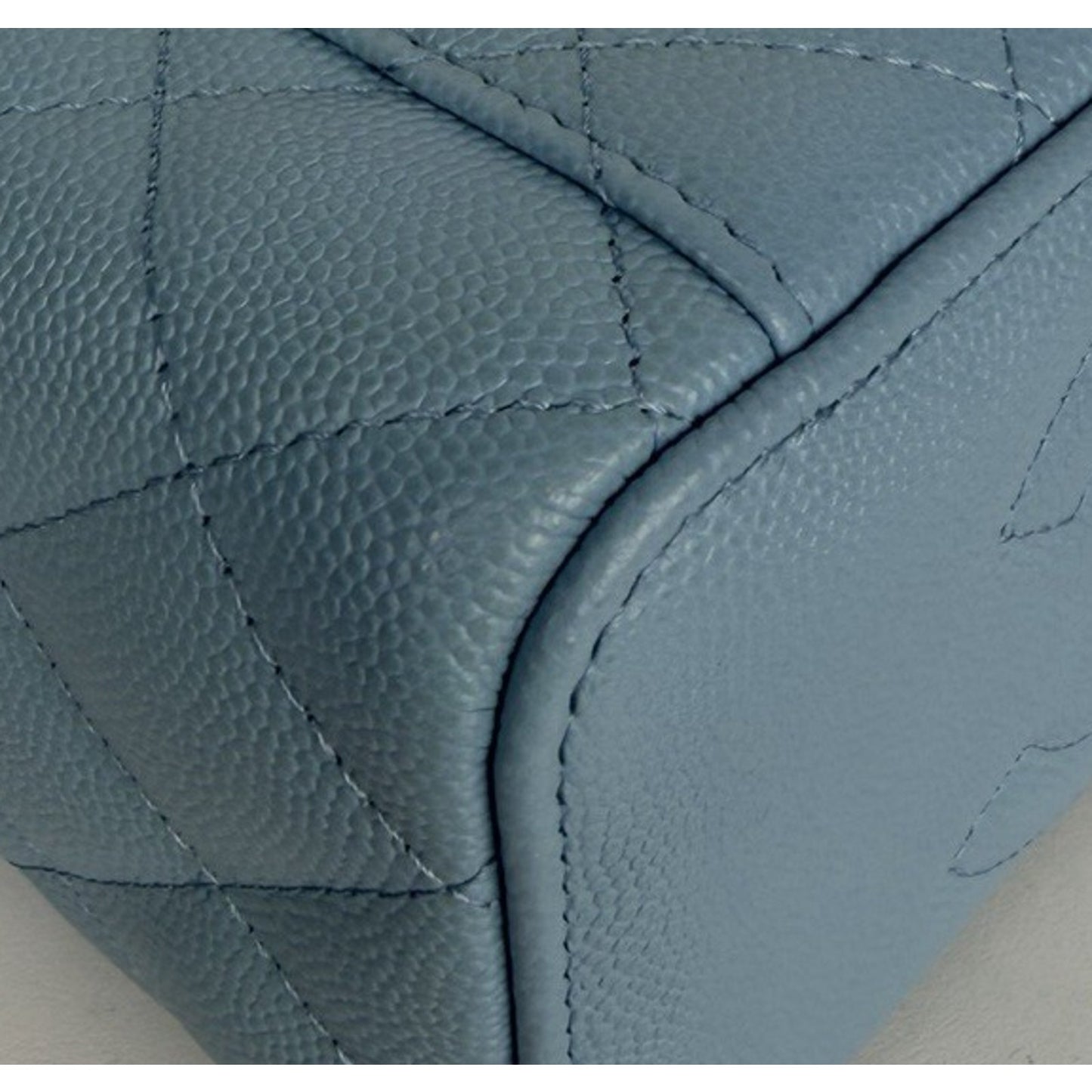 Chanel Caviar Quilted Vanity Small Case Bag With Chain in Light Blue