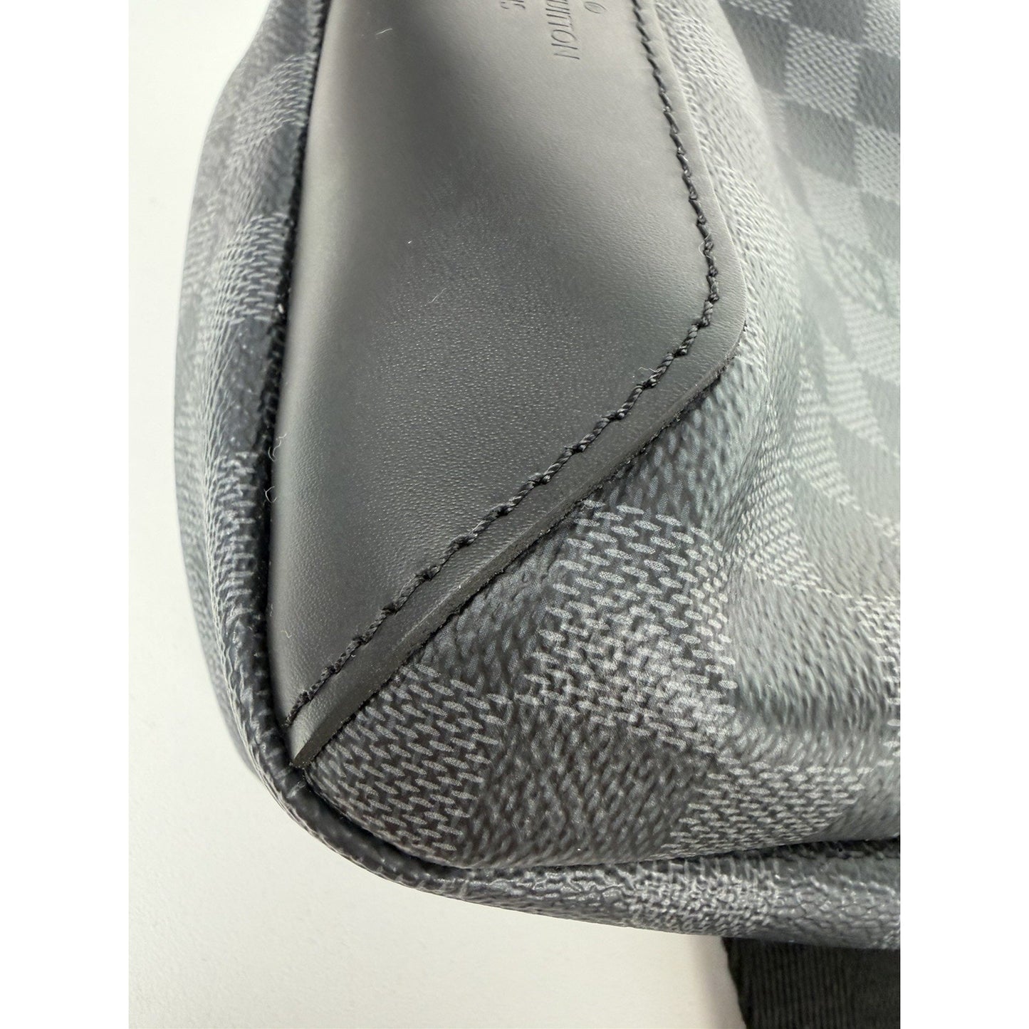 Louis Vuitton Avenue Sling Bag Damier Graphite Coated Canvas Pattern NFC E3