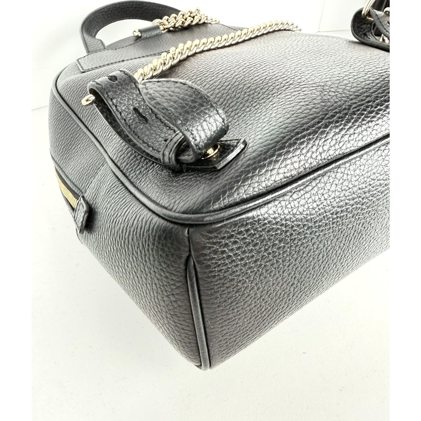 Gucci Soho Backpack in Black Leather With Gold Chain Shoulder Straps S