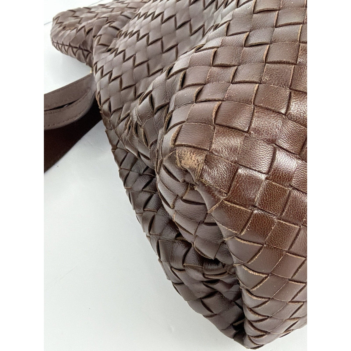 Bottega Veneta The Fold Crossbody Bag in Brown Intrecciato Leather C5
