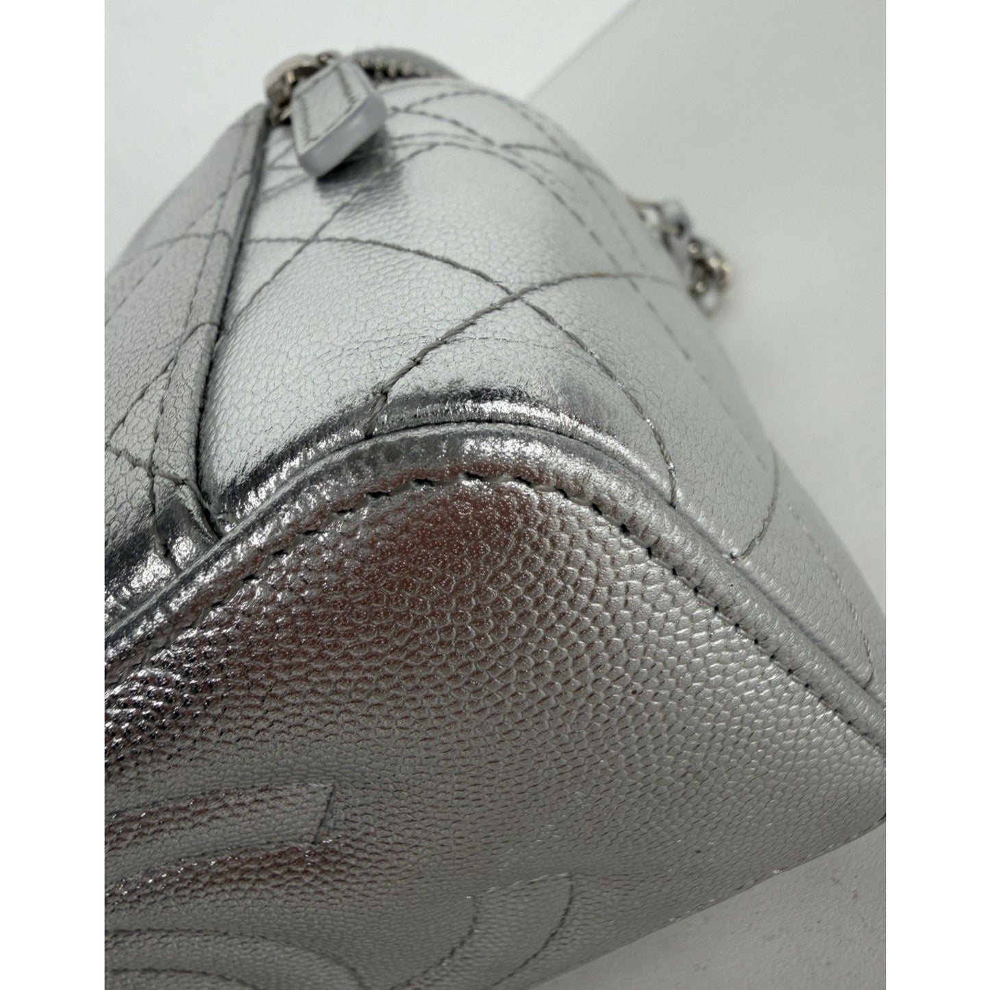 Chanel Slim Top Handle Vanity Case Bag in Metallic Silver Caviar Leather NFC B-5