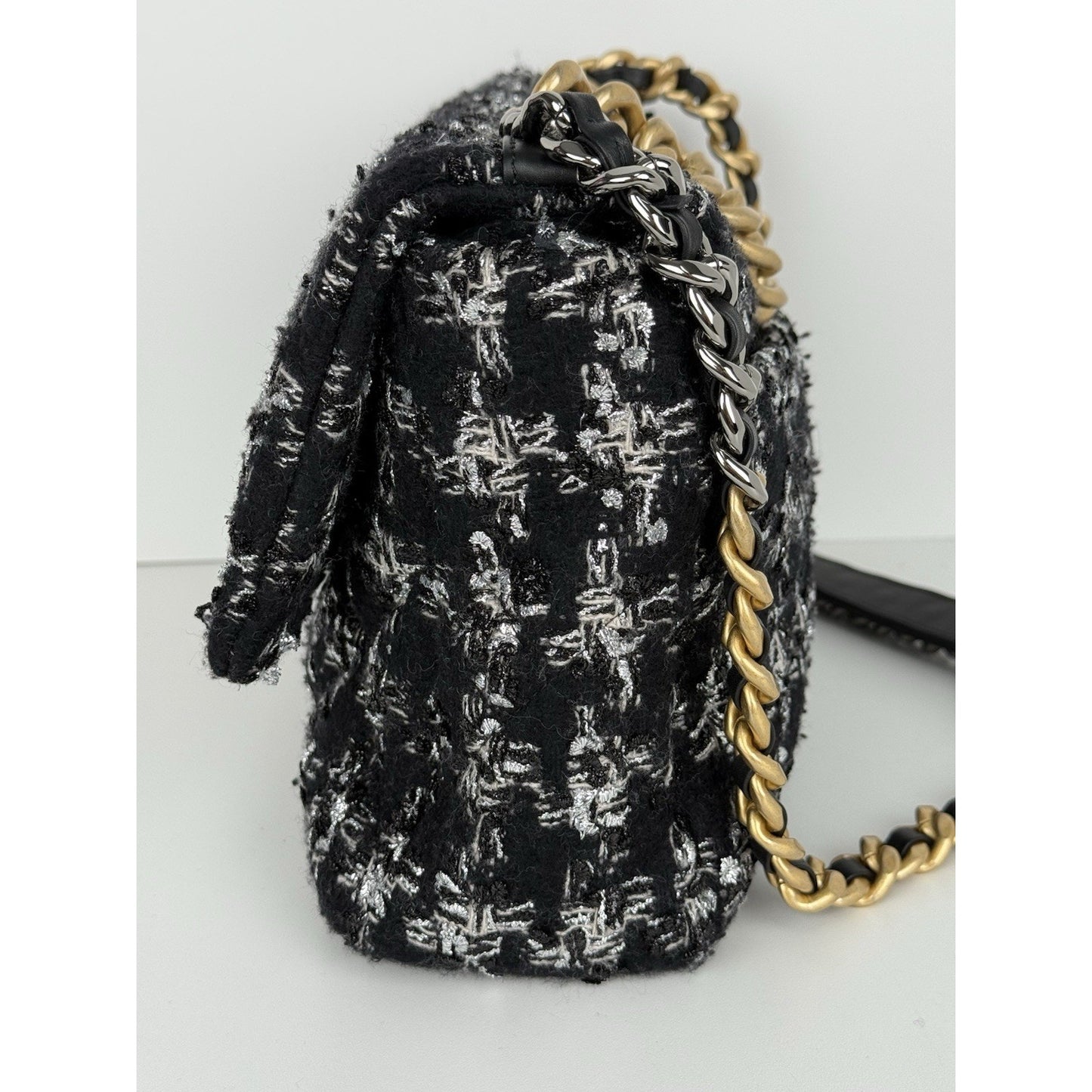 Chanel 19 Large Tweed Flap Women’s Shoulder Bag Black
