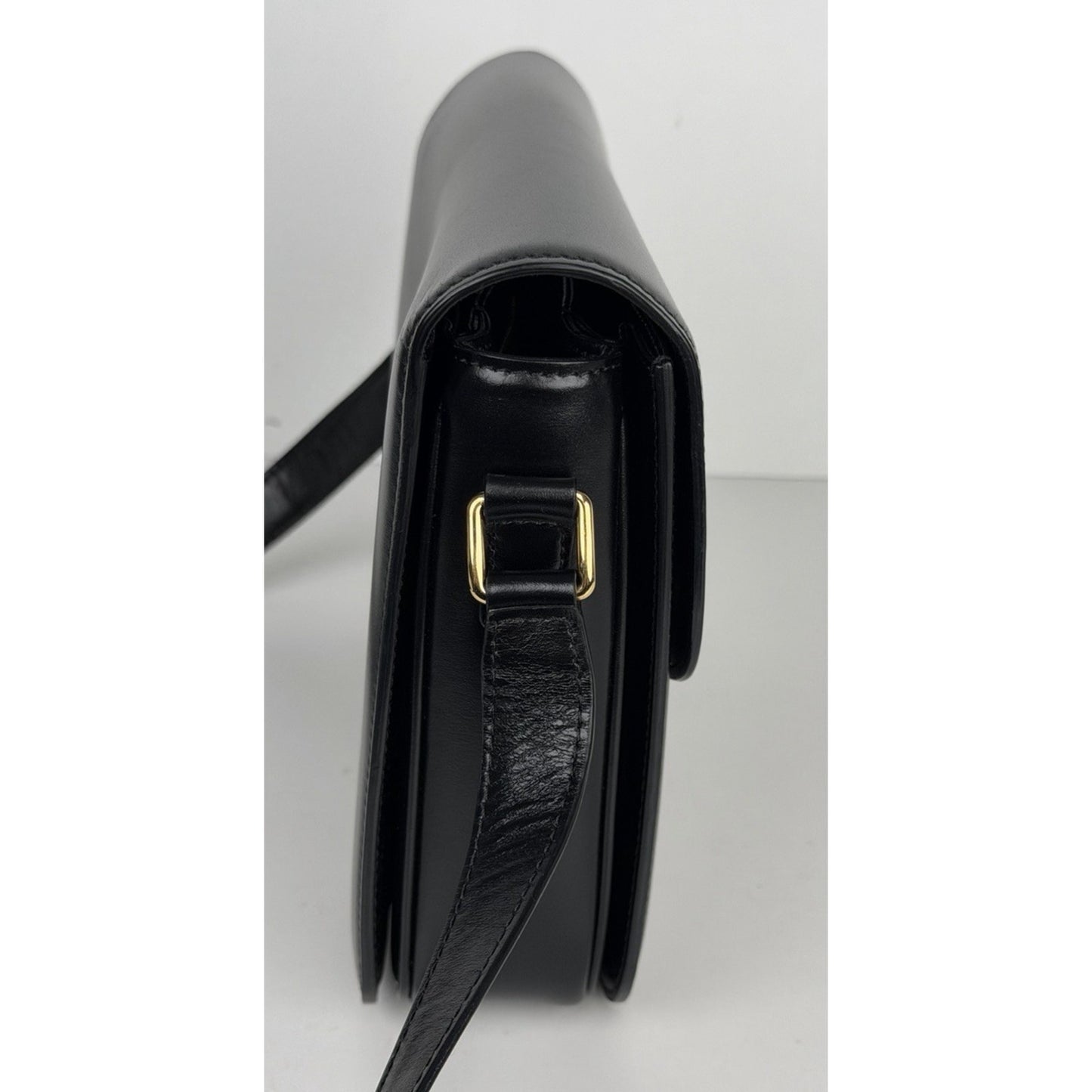 Celine Bag CLASSIQUE TRIOMPHE Medium Black Shiny Calfskin Leather