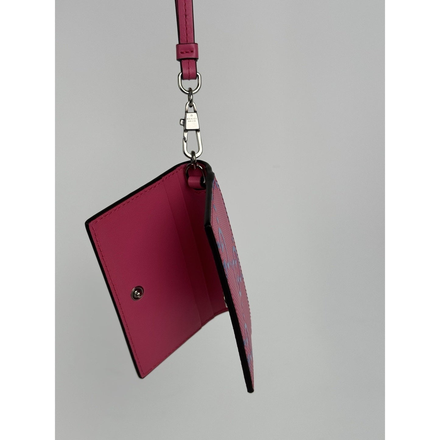 Gucci GG Perforated Leather Card Case in Pink C-1