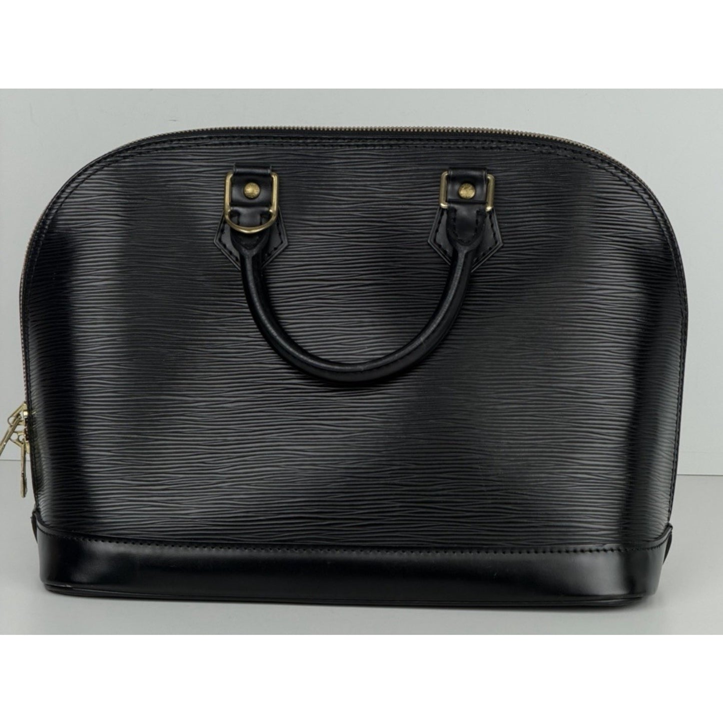 Louis Vuitton Alma PM Handbag in Black Epi Leather Vintage 1997 S