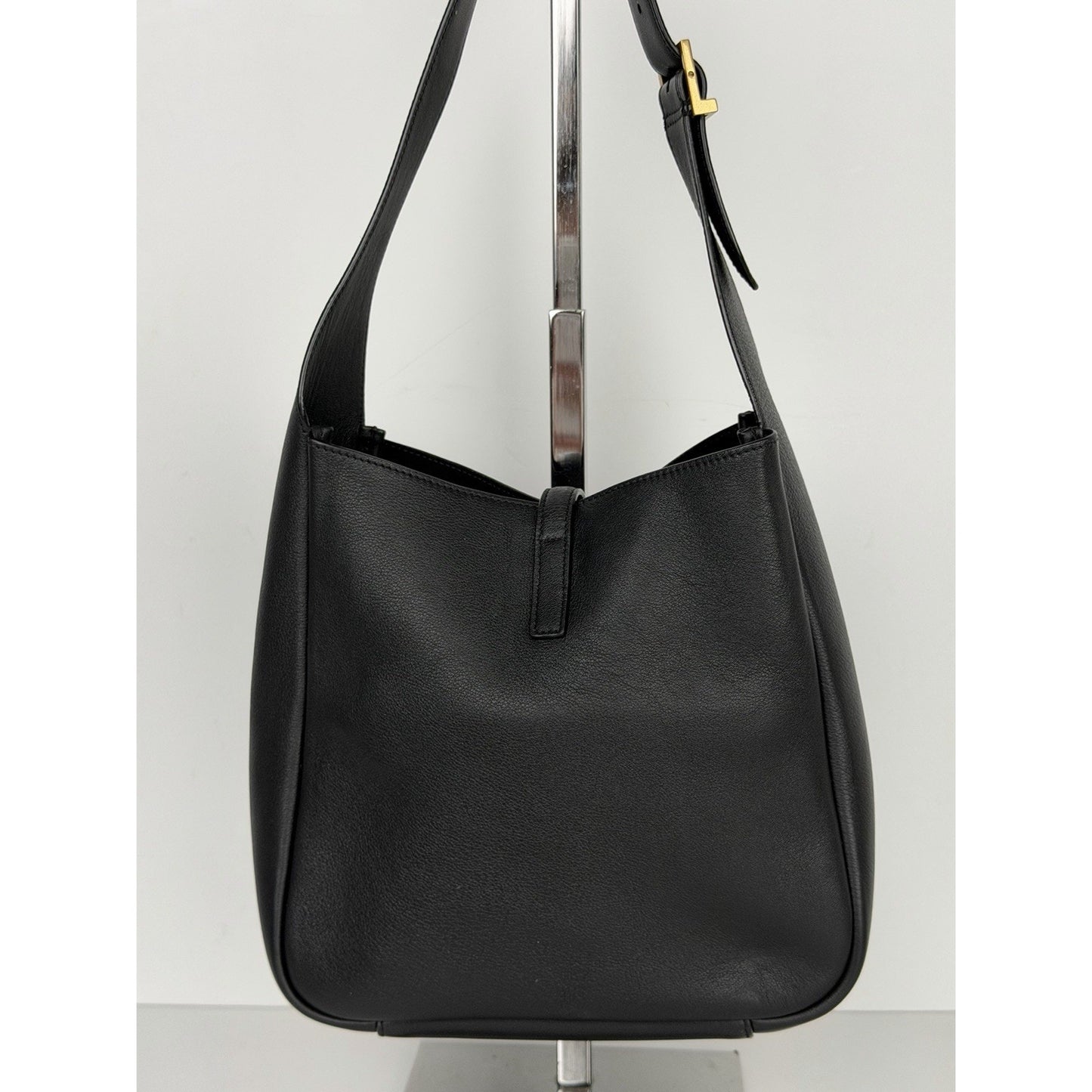 Saint Laurent Le 5 A 7 Small Hobo Bag in Black Grain Leather C2
