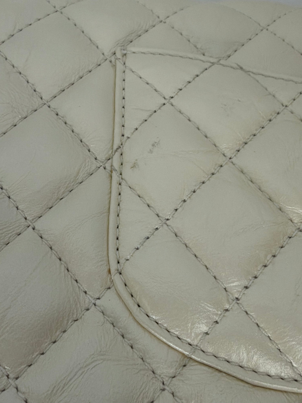 Chanel 2.55 Reissue Double Flap Bag in an Off-White 2018 YF2
