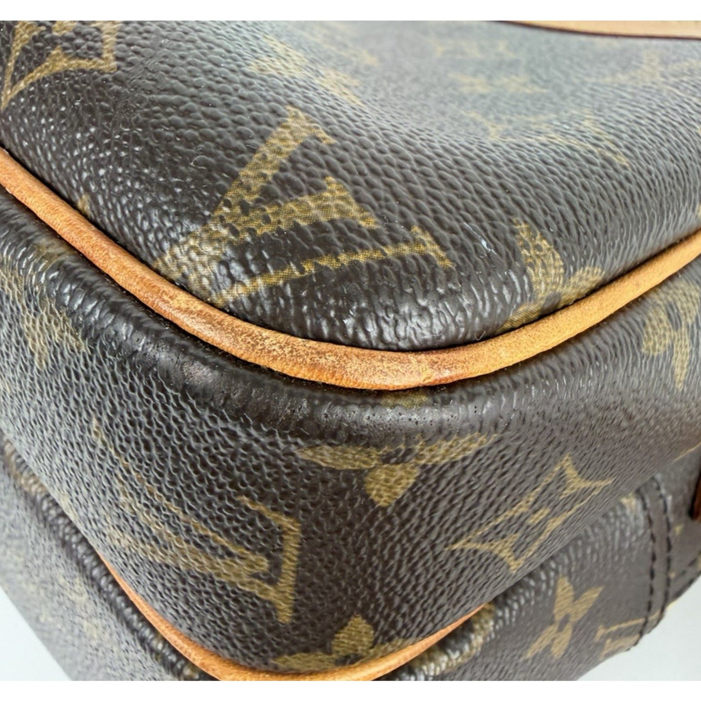 Louis Vuitton Monogram Reporter PM Crossbody Bag in Brown Coated Canvas 2004 S13