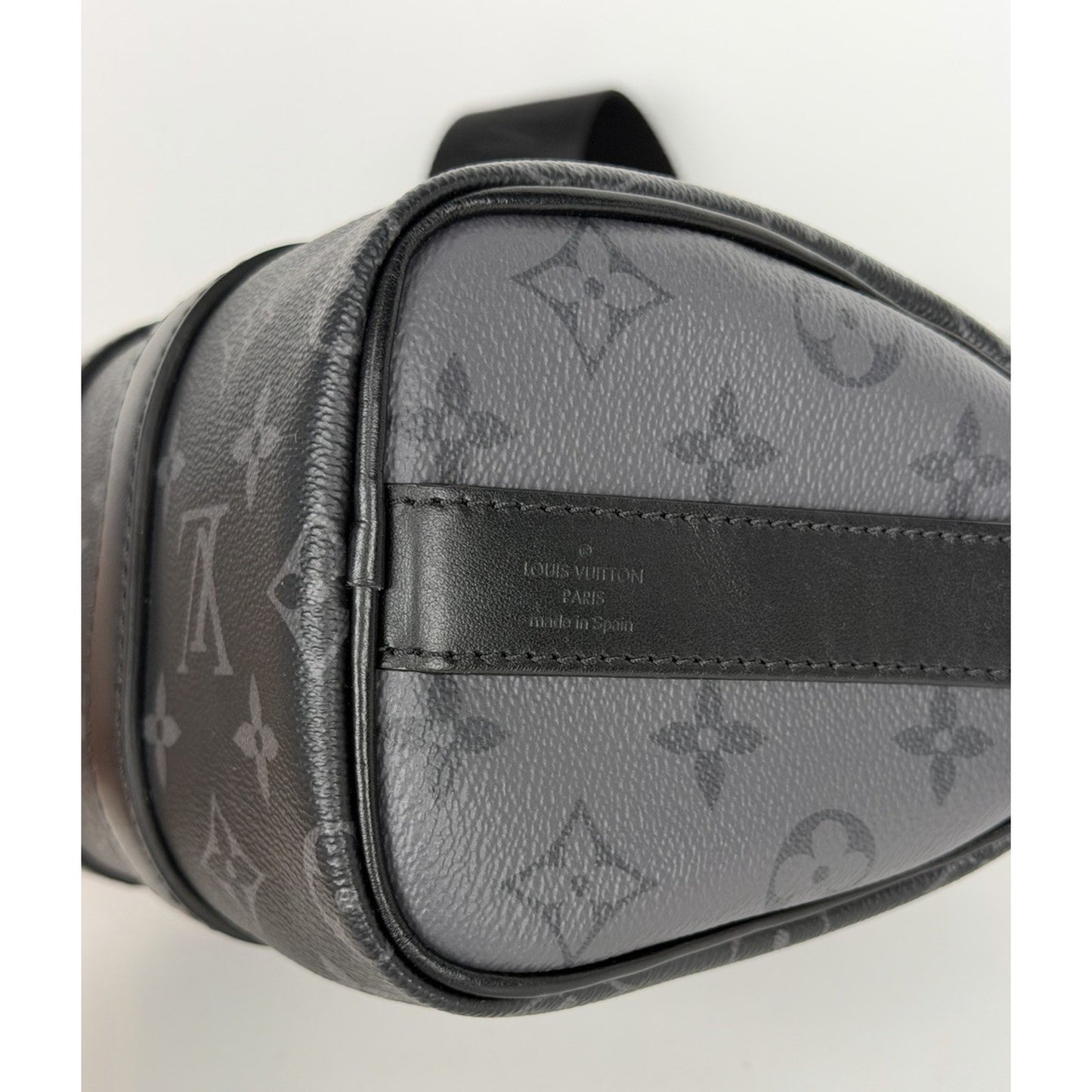 Louis Vuitton Keepall Bandouliere 25 Reverse Monogram Eclipse Canvas Microchipped