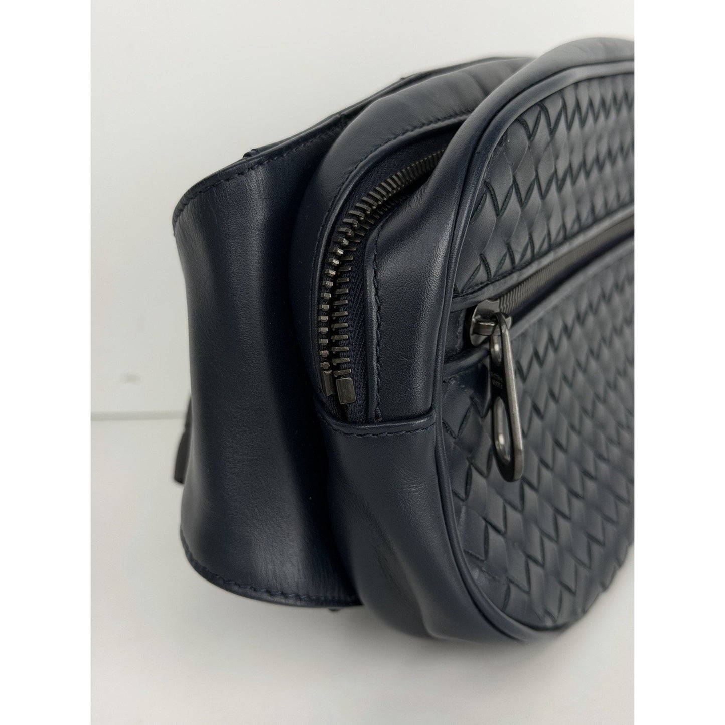 Bottega Veneta Intrecciato Belt Bag Medium Navy Blue Leather & Woven Design S08