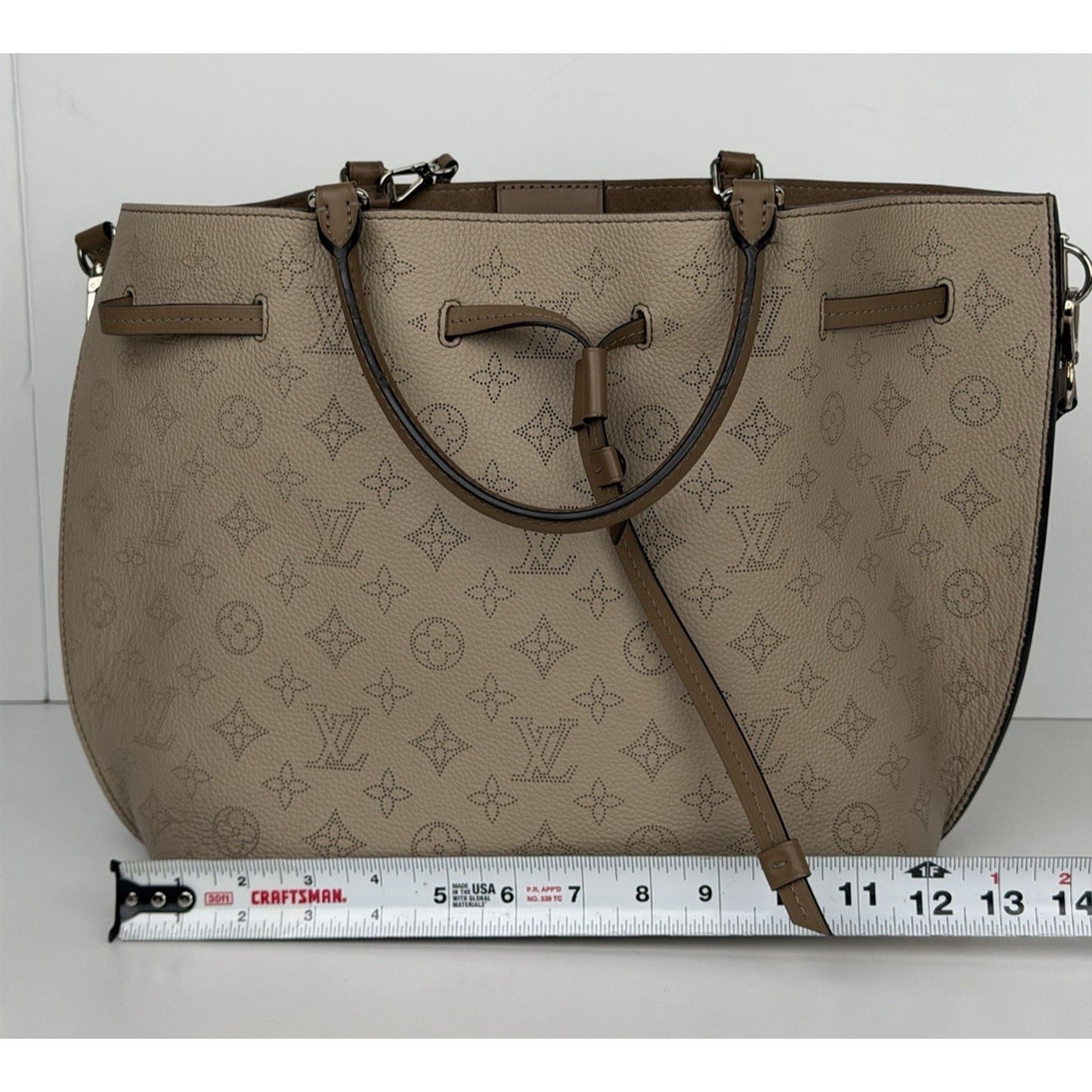 Louis Vuitton Girolata Handbag in Galet Mahina Leather with Pouch 2017 C2