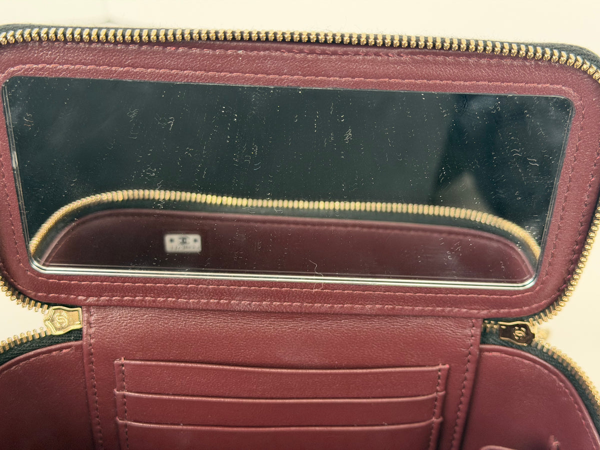 Chanel Pocket Vanity Case Top Handle Bag in Black Quilted Caviar Leather NFC YC-4