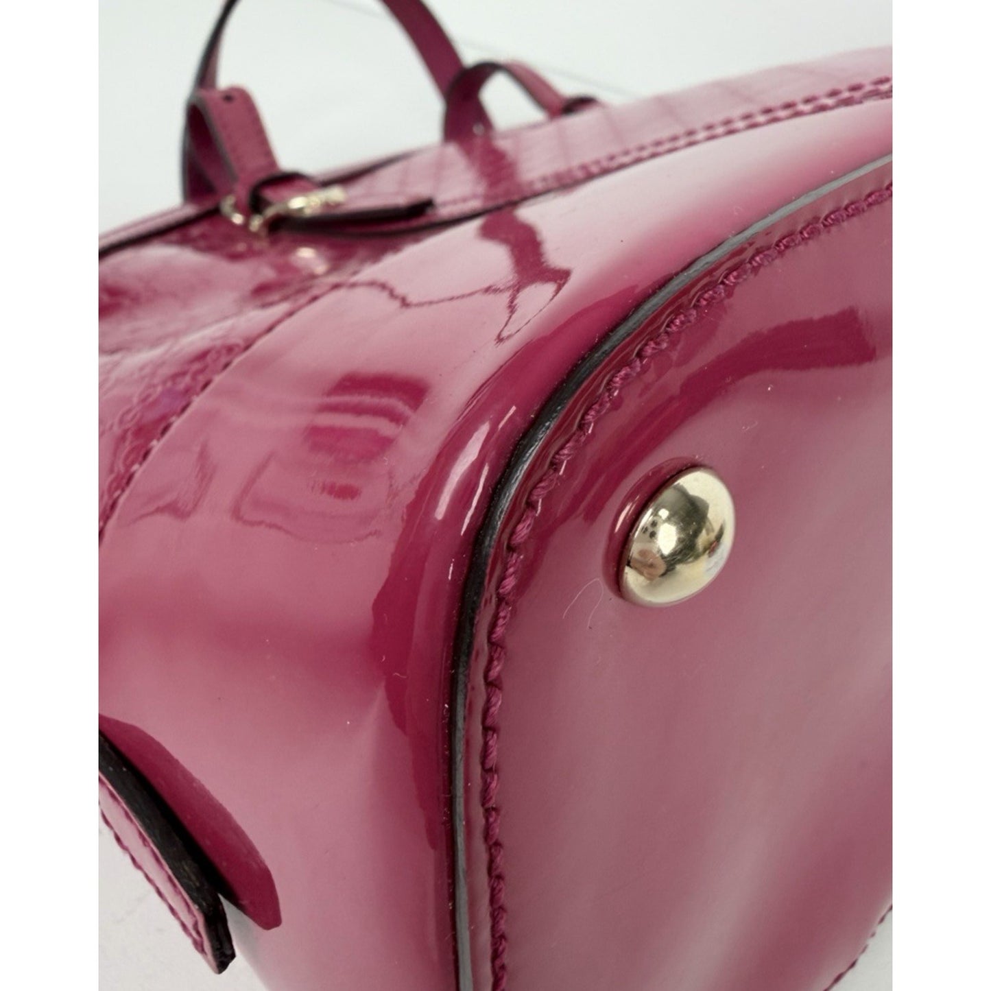 Gucci Microguccissima Nice Dome Top Handle Bag Small Fuchsia Patent Leather S01
