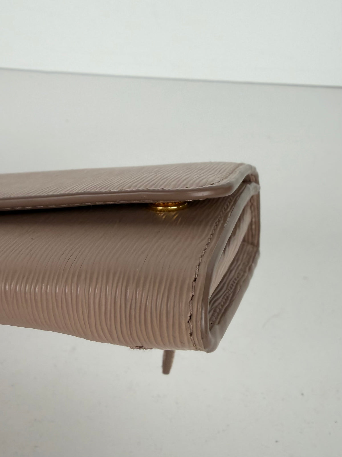 Prada Vitello Move Leather Continental Long Wallet in Dust Pink K-3