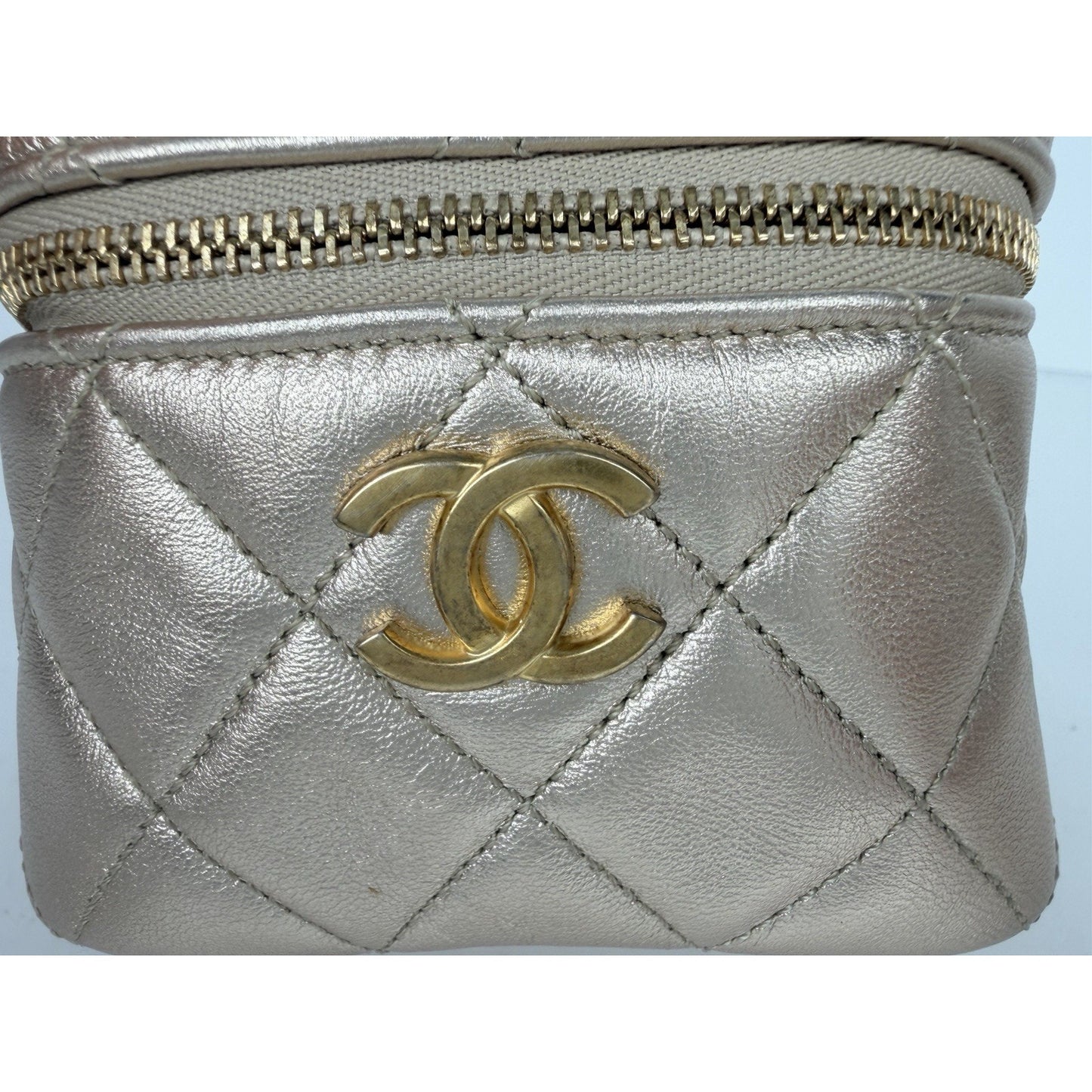 Chanel CC Cube Vanity Chain Bag Gold Quilted Metallic Lambskin 2021-2022 U3