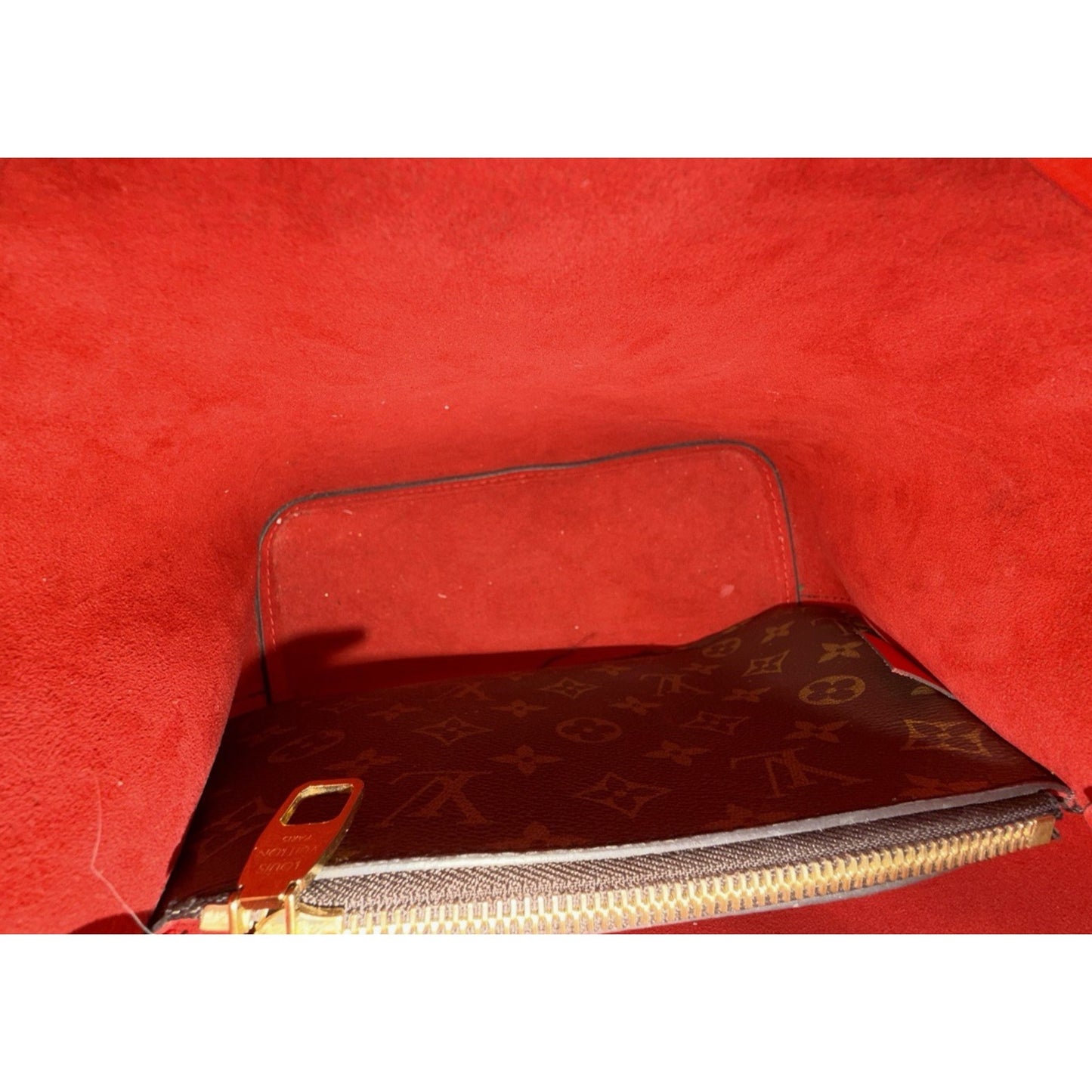Louis Vuitton NeoNoe MM Bucket Bag in Monogram Coated Canvas 2020 F-1