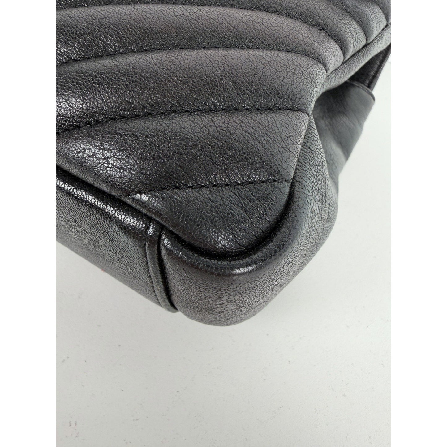 Saint Laurent College Shoulder Bag Medium in Black Chevron-Quilted Leather S-07