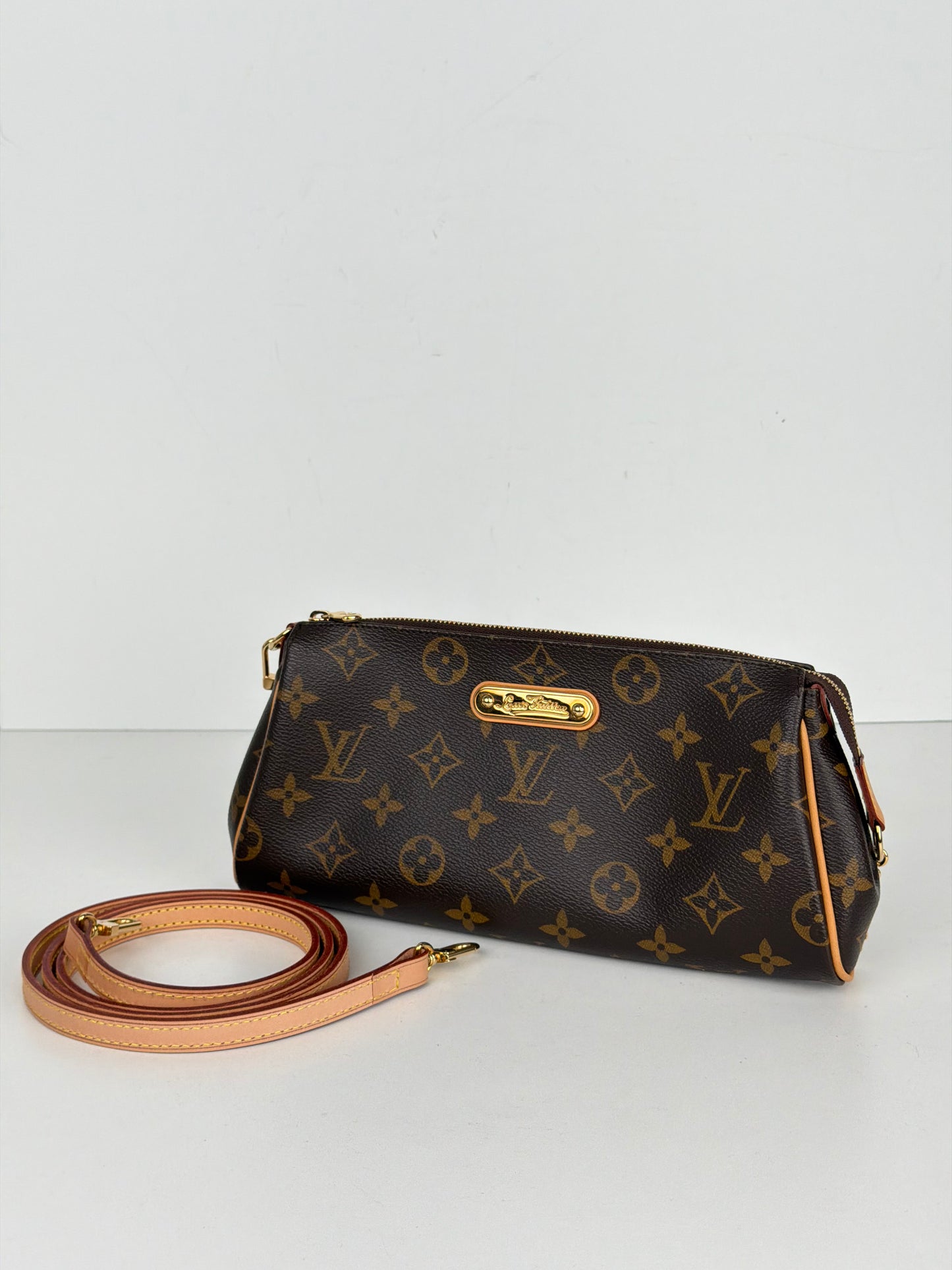 Louis Vuitton Eva Pochette in Brown LV Monogram Coated Canvas 2011 Y-E06