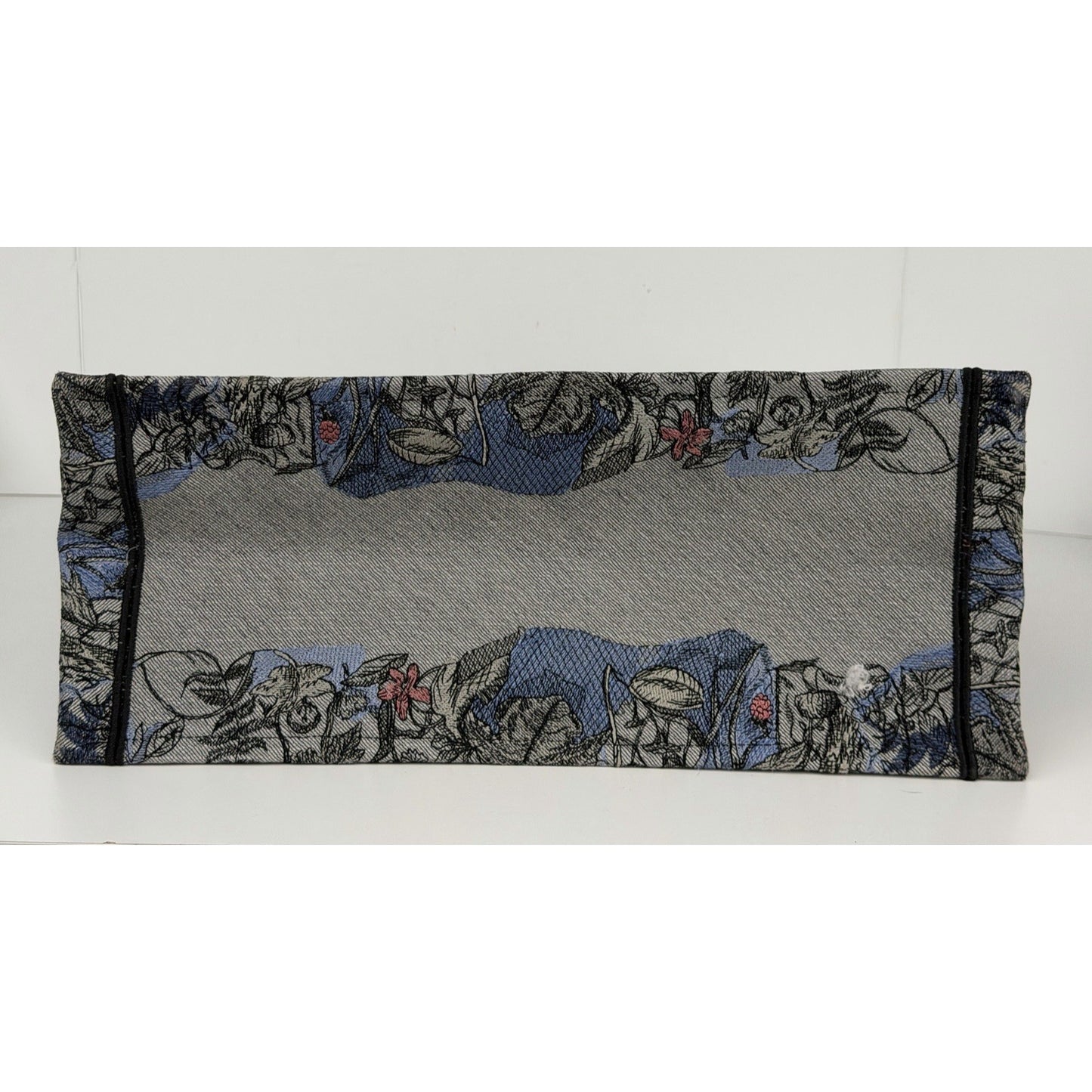 Christian Dior Book Tote Bag Large in Blue Embroidered "Jardin Magique" 2022 C5
