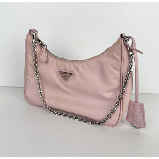 Prada Tessuto Re-Edition 2005 Shoulder Bag in Light Pink Nylon S08