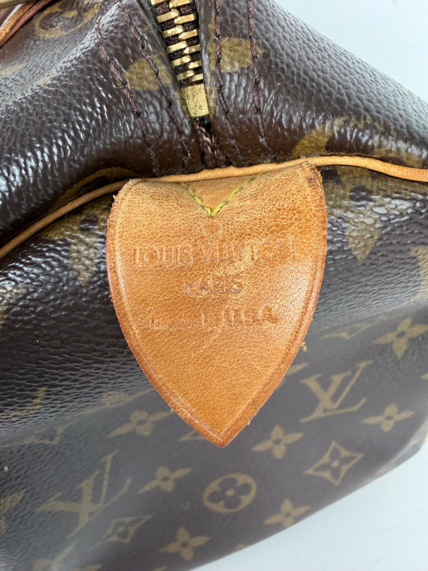 Louis Vuitton Speedy 30 Handbag Vintage in LV Monogram Coated Canvas 2006 YS
