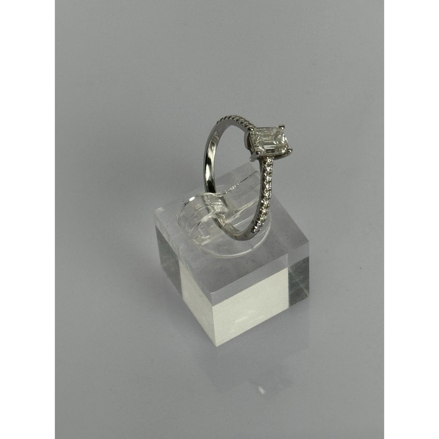 Tiffany & Co. 0.98ct Emerald Diamond Ring H/VS1 GIA Pt900 - MSRP $11,500