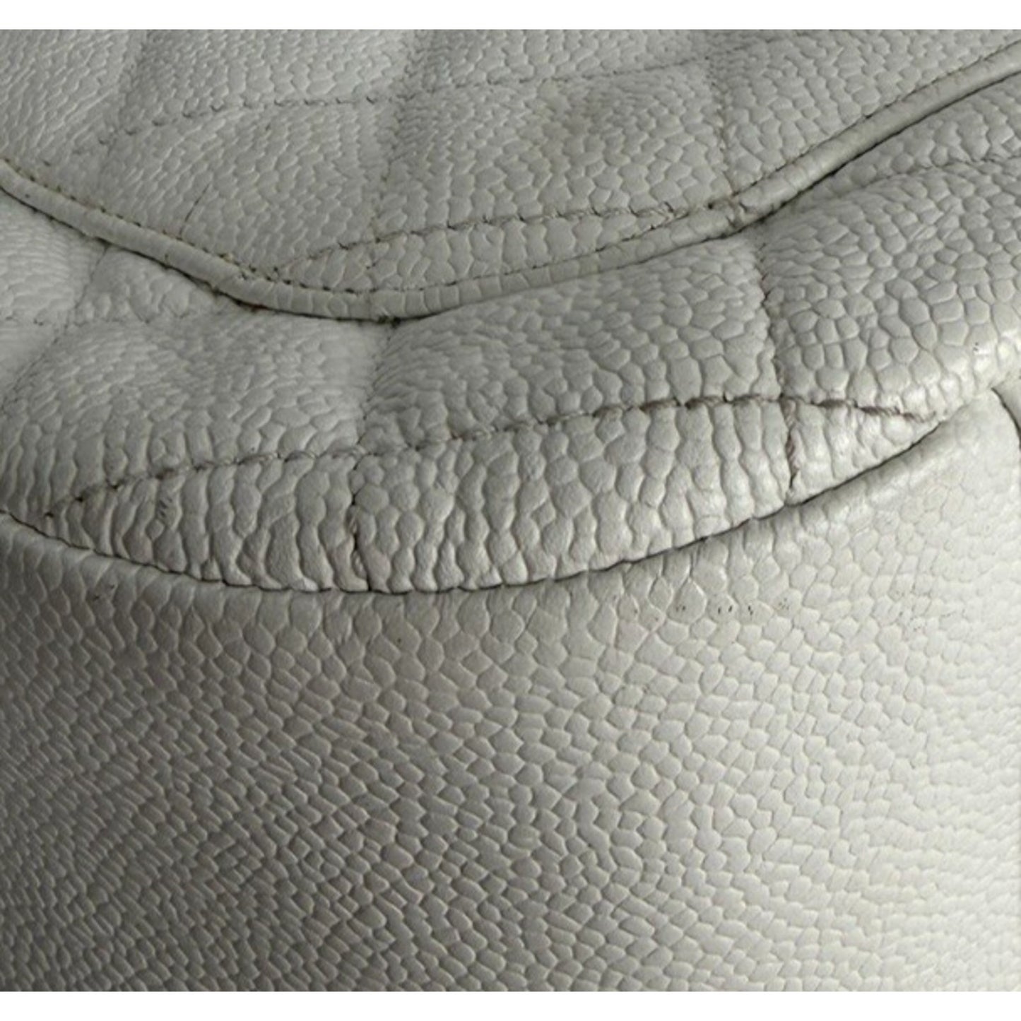 Chanel CC Hobo Medium Shoulder Bag in White Caviar Quilted Leather 2004 E3