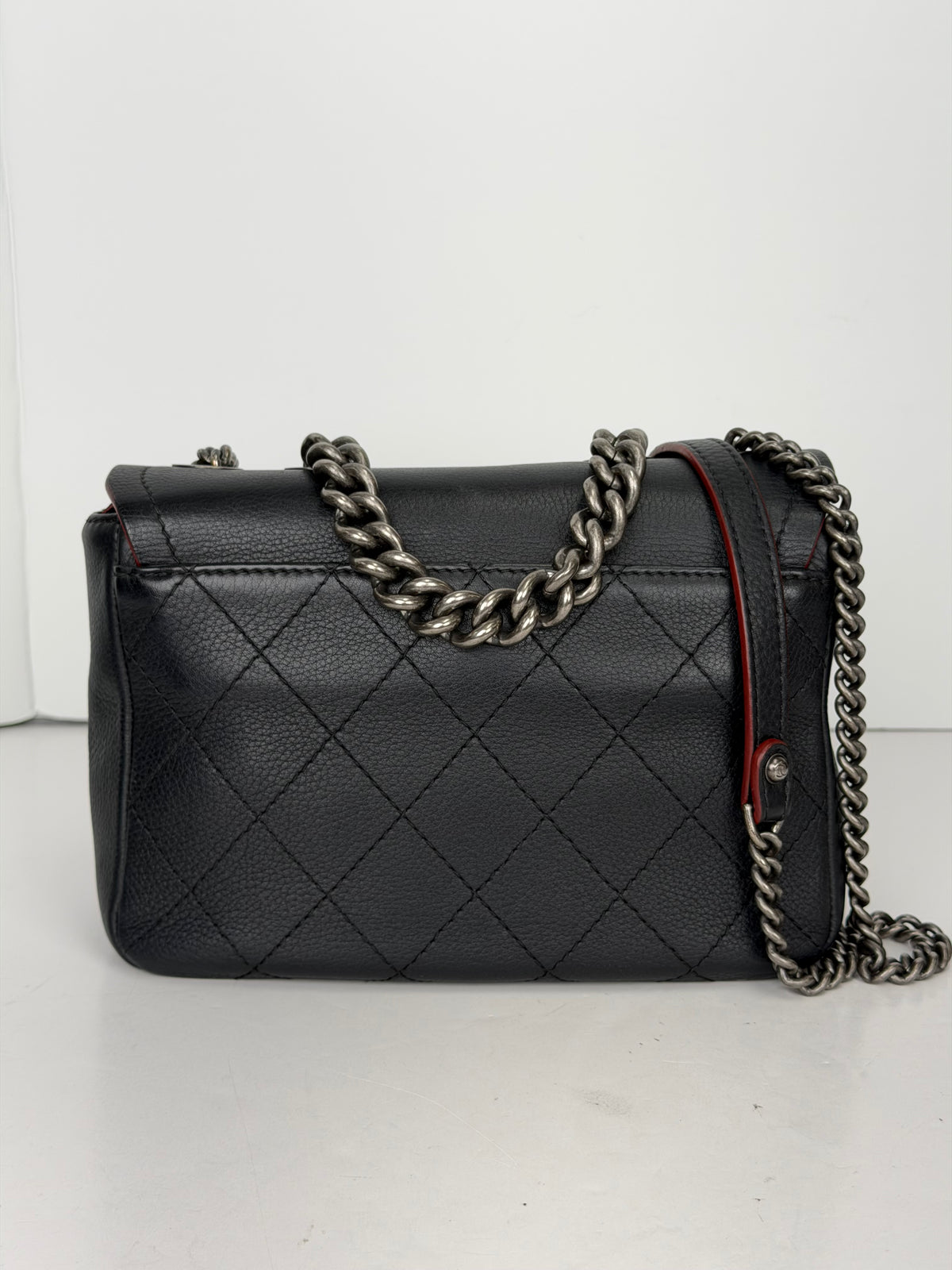 Chanel Small Archi Chic Flap Bag Black Quilted Grained Calfskin 2017-2018 YC8