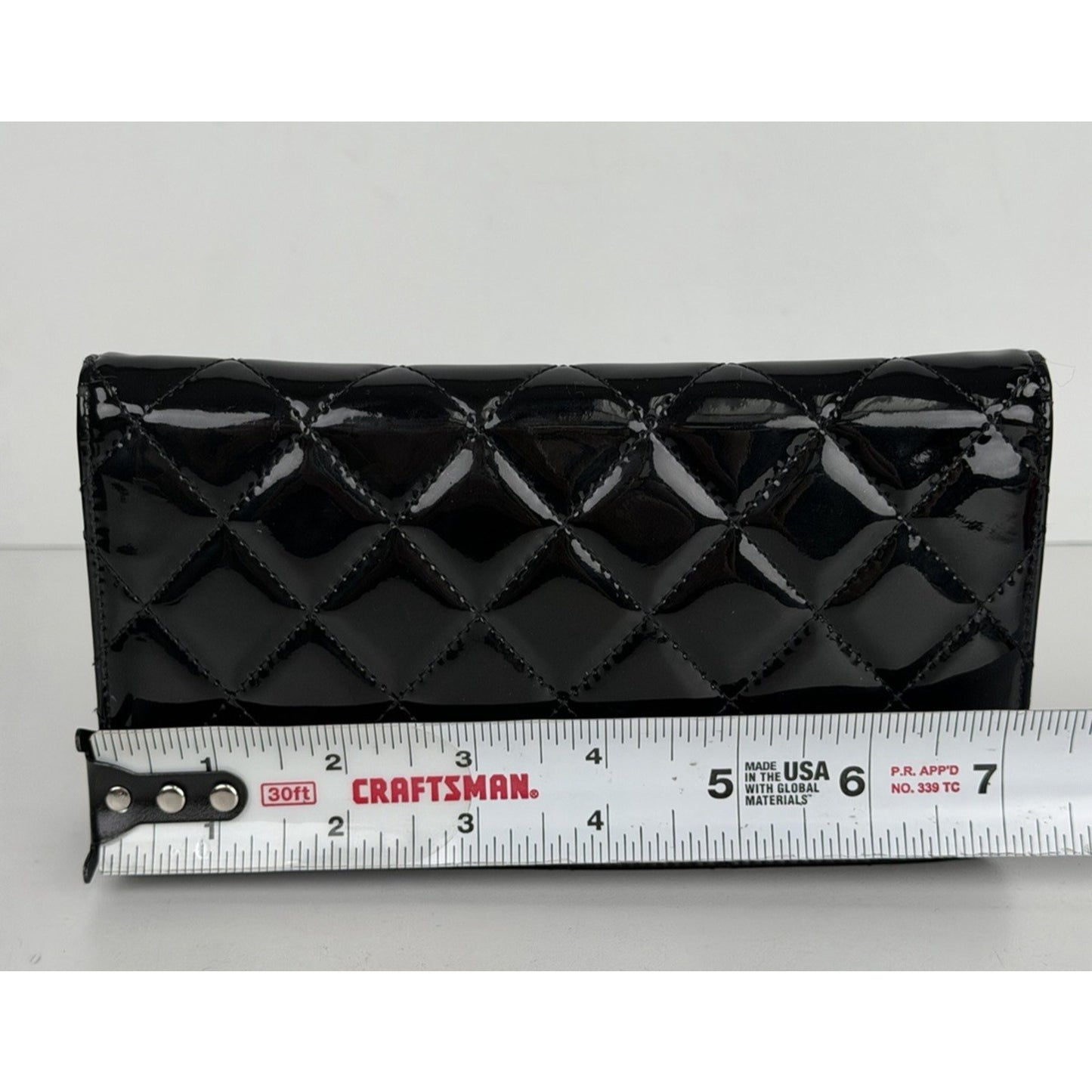 Chanel Brilliant Yen Wallet in Black Quilted Patent Leather 2009-2010 K1