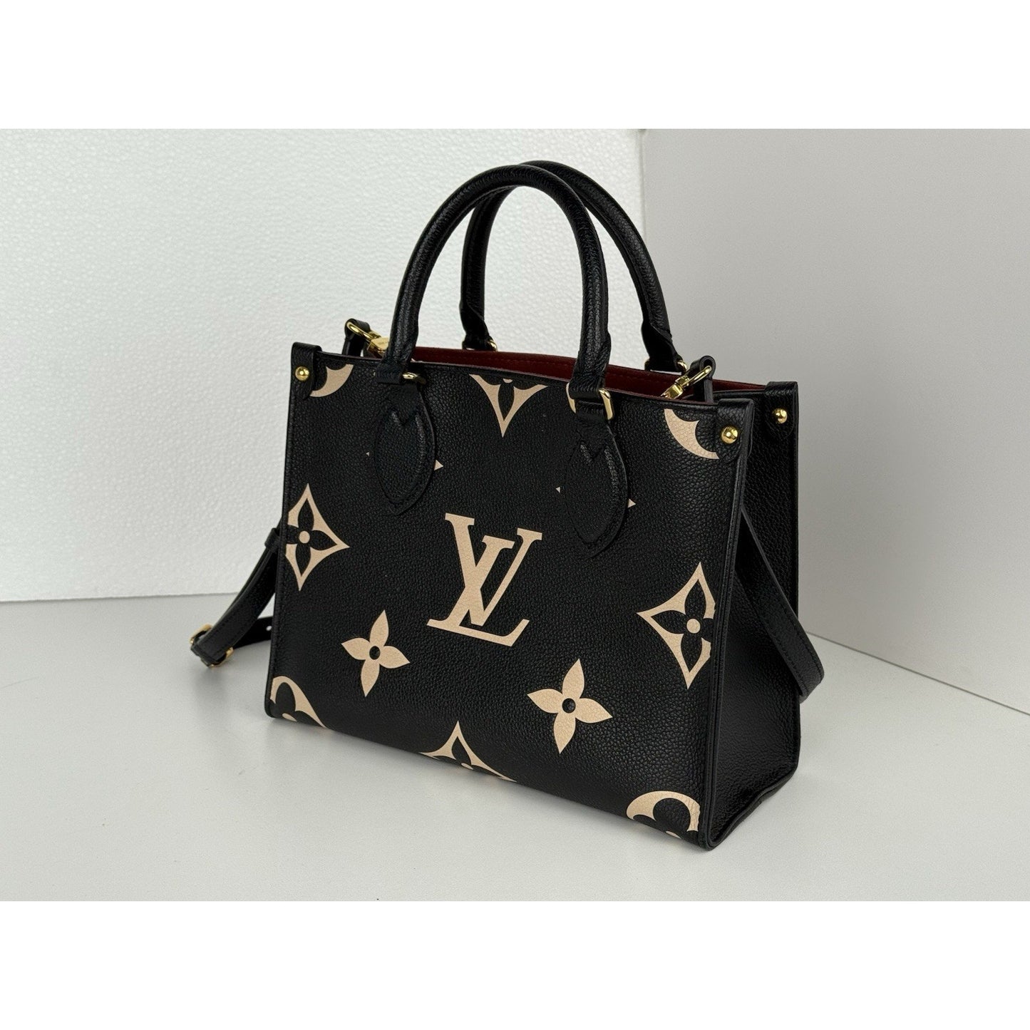 Louis Vuitton On The Go Handbag Pm Size Monogram Empreinte Bicolor