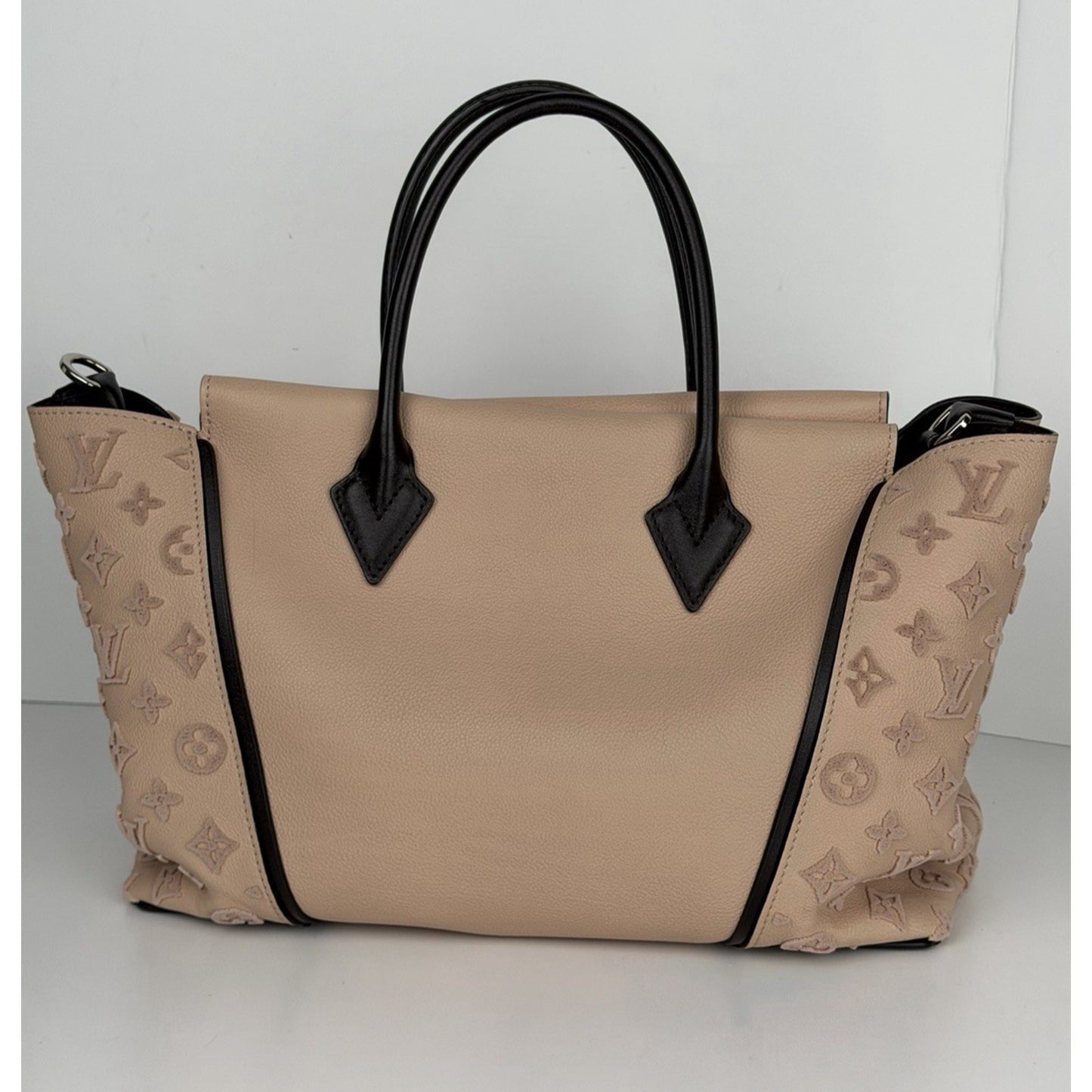 Louis Vuitton W Tote Bag Veau Cachemire Calfskin Plush Velour Monogram 2015 E2
