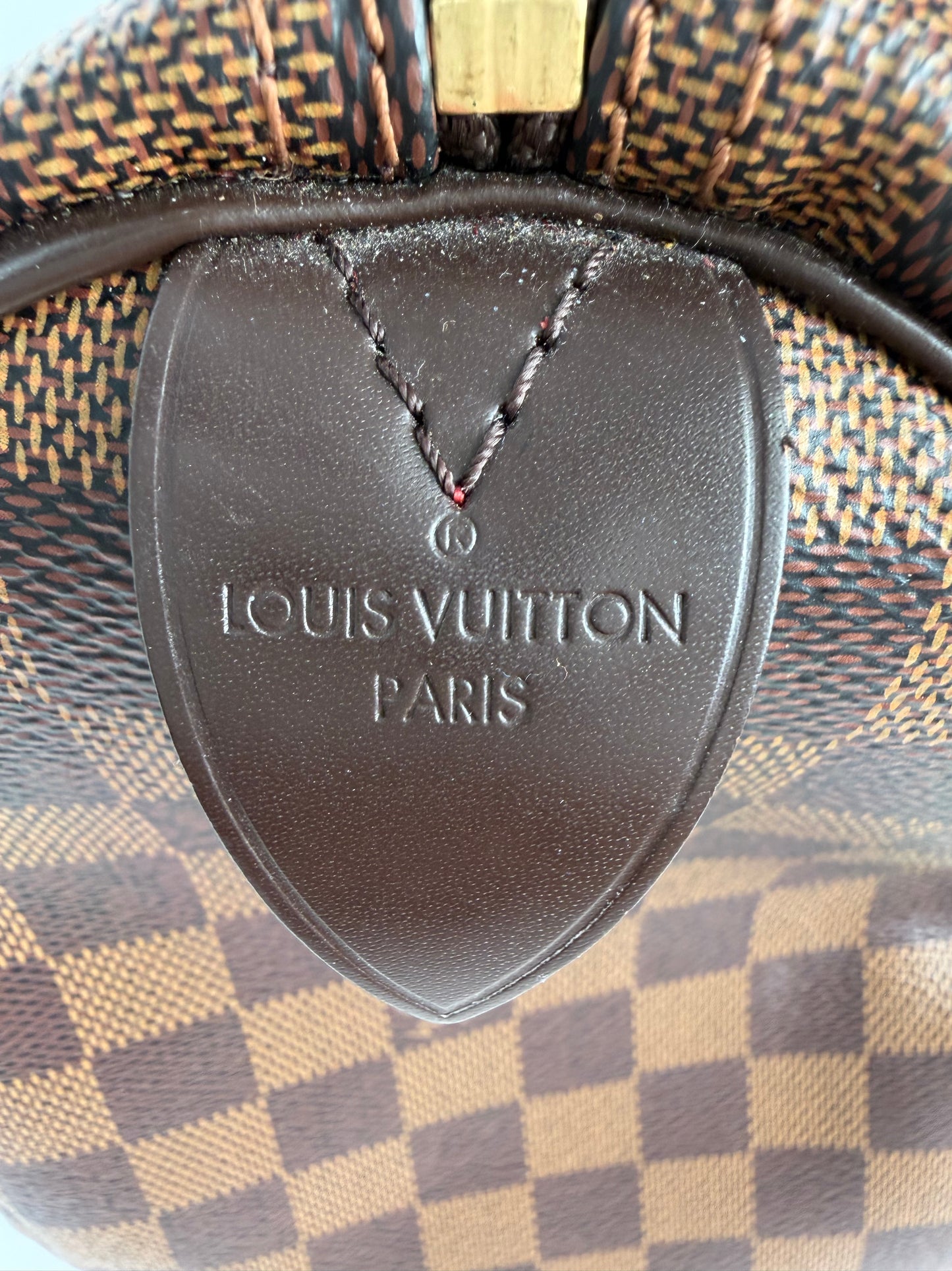 Louis Vuitton Speedy Handbag 30 in Damier Ebene Coated Canvas 2018 YS-14