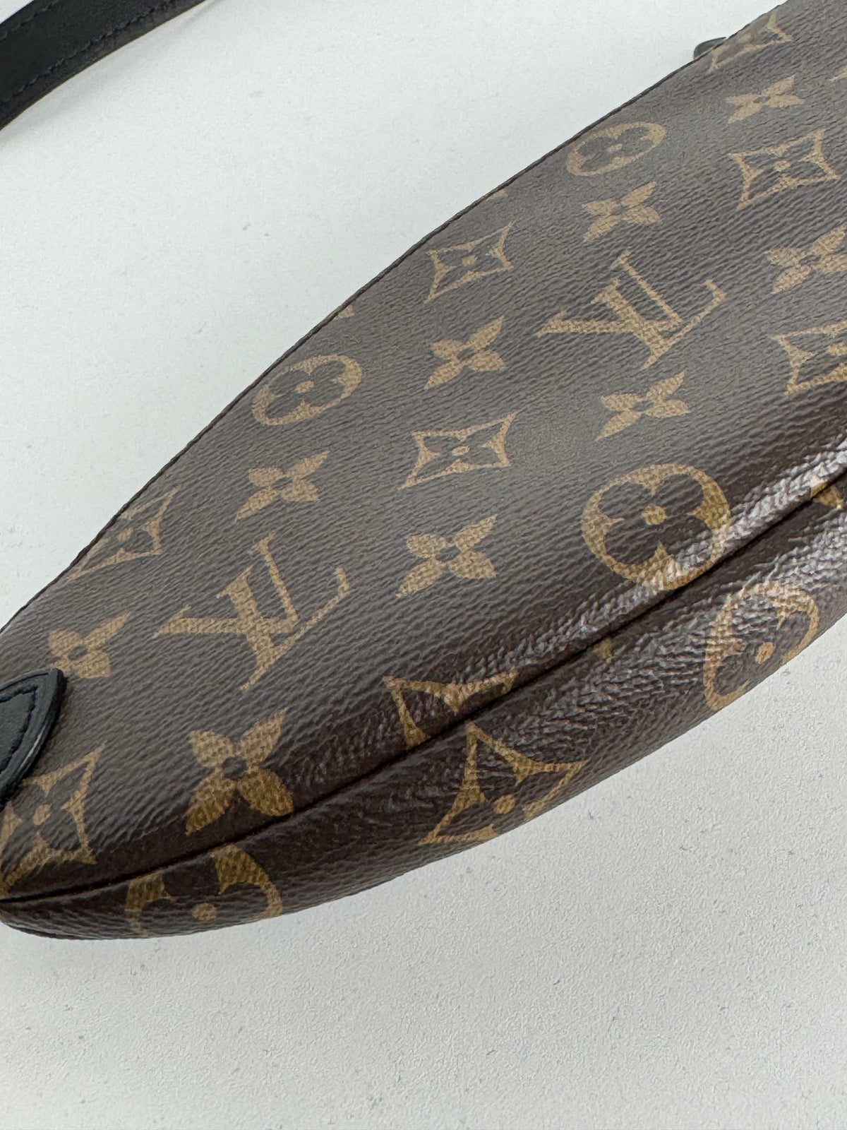 Louis Vuitton Keepit Bumbag in LV Monogram Coated Canvas NFC YC2
