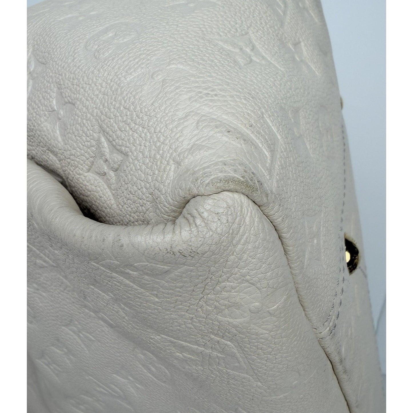 Louis Vuitton Artsy MM Shoulder Bag in White Monogram Empreinte Leather 2012 E4