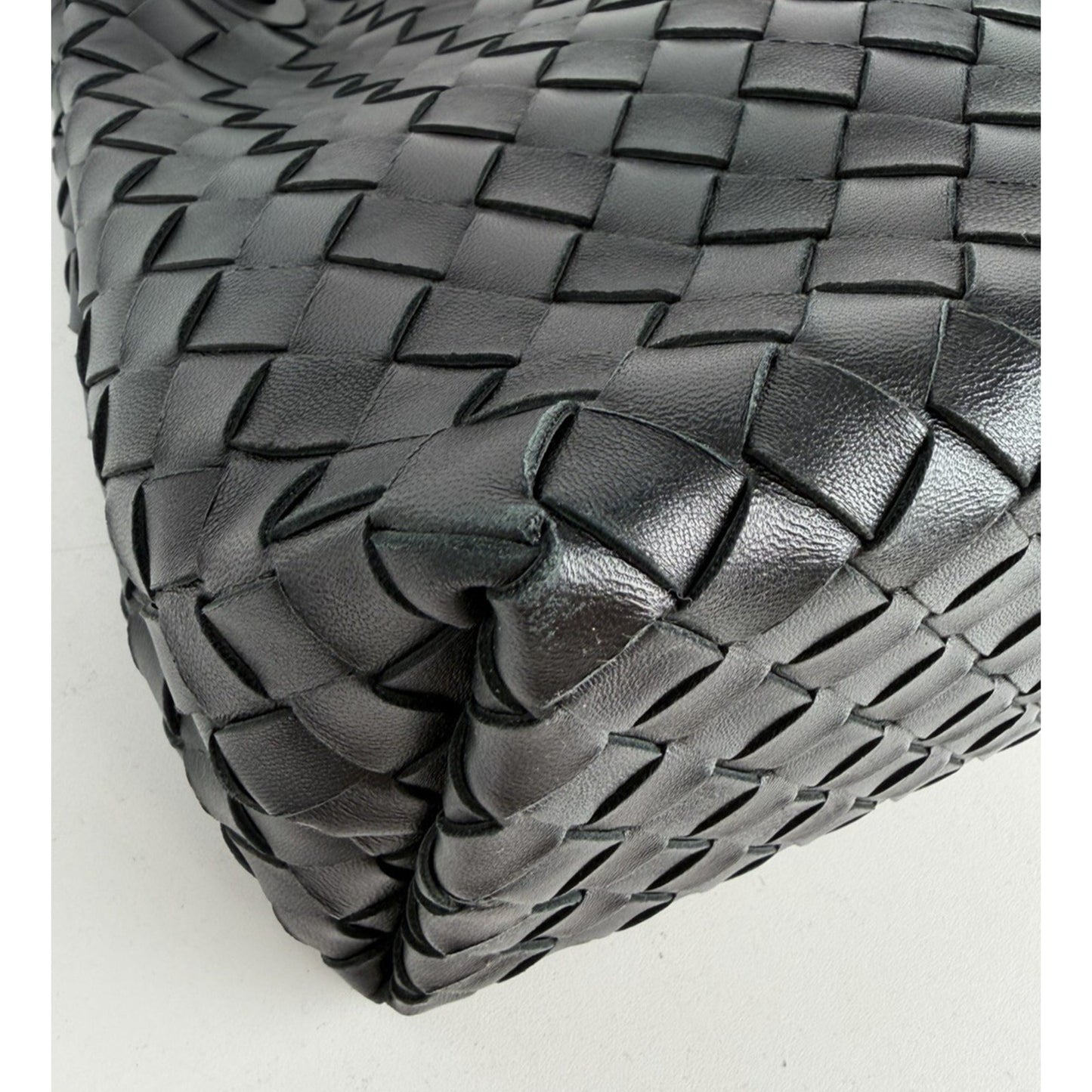 Bottega Veneta Andiamo Tote Small Bag in Black Intrecciato Leather D-4