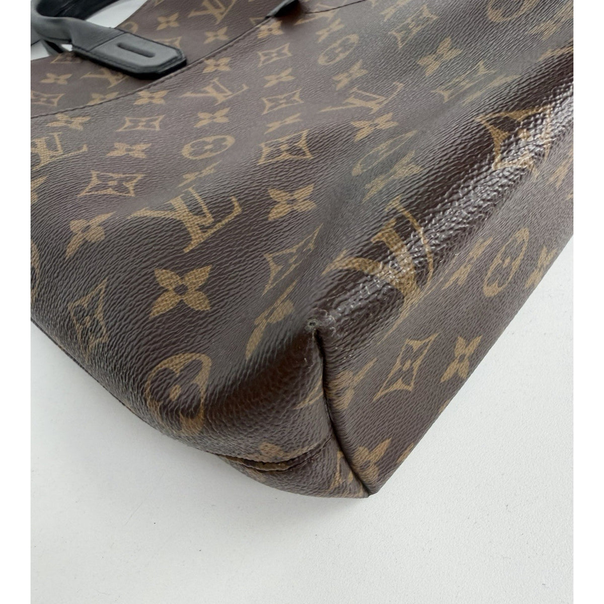 Louis Vuitton Macassar Briefcase in Brown LV Monogram Coated Canvas 2015 S-21