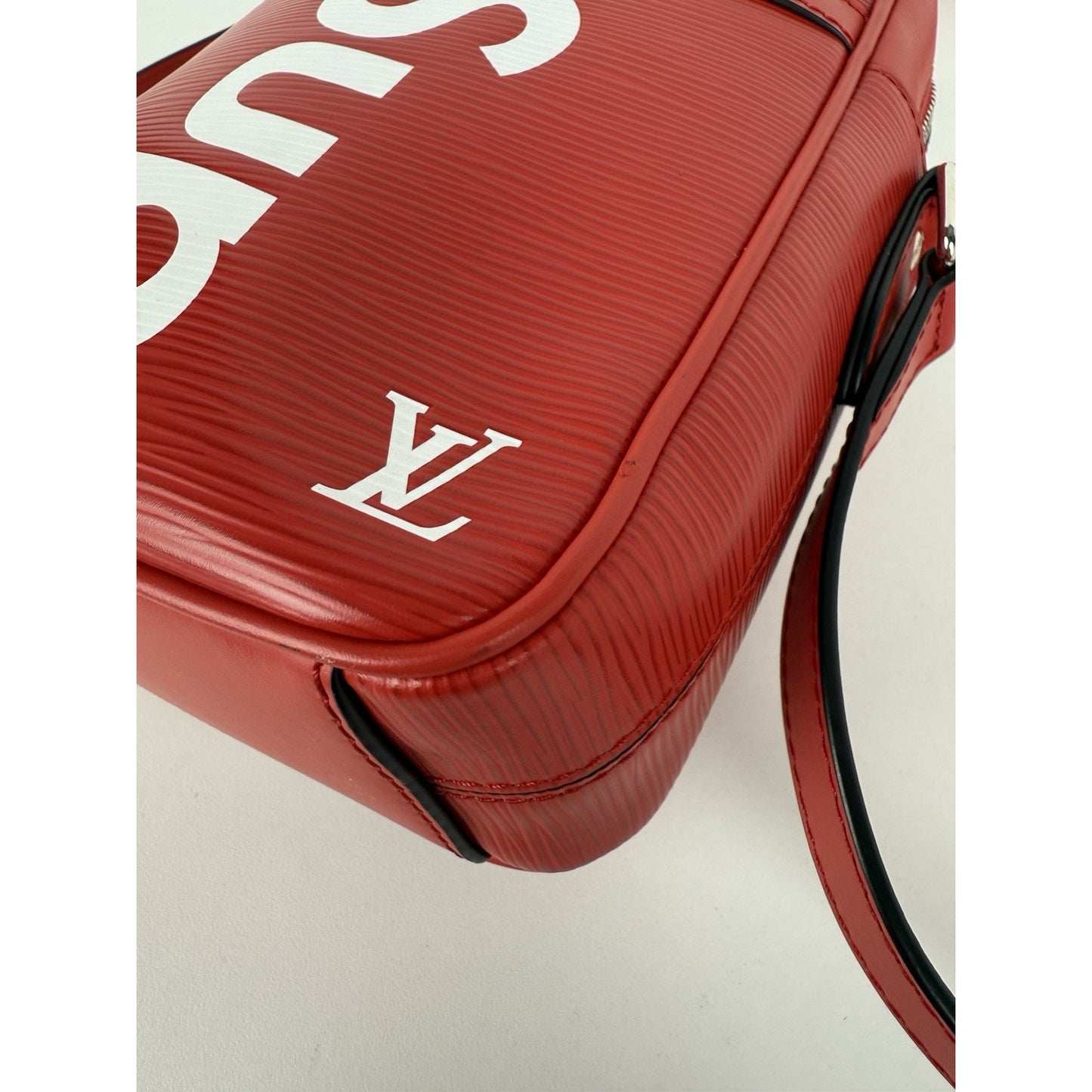 Louis Vuitton Danube PM Shoulder Bag Epi Red Leather