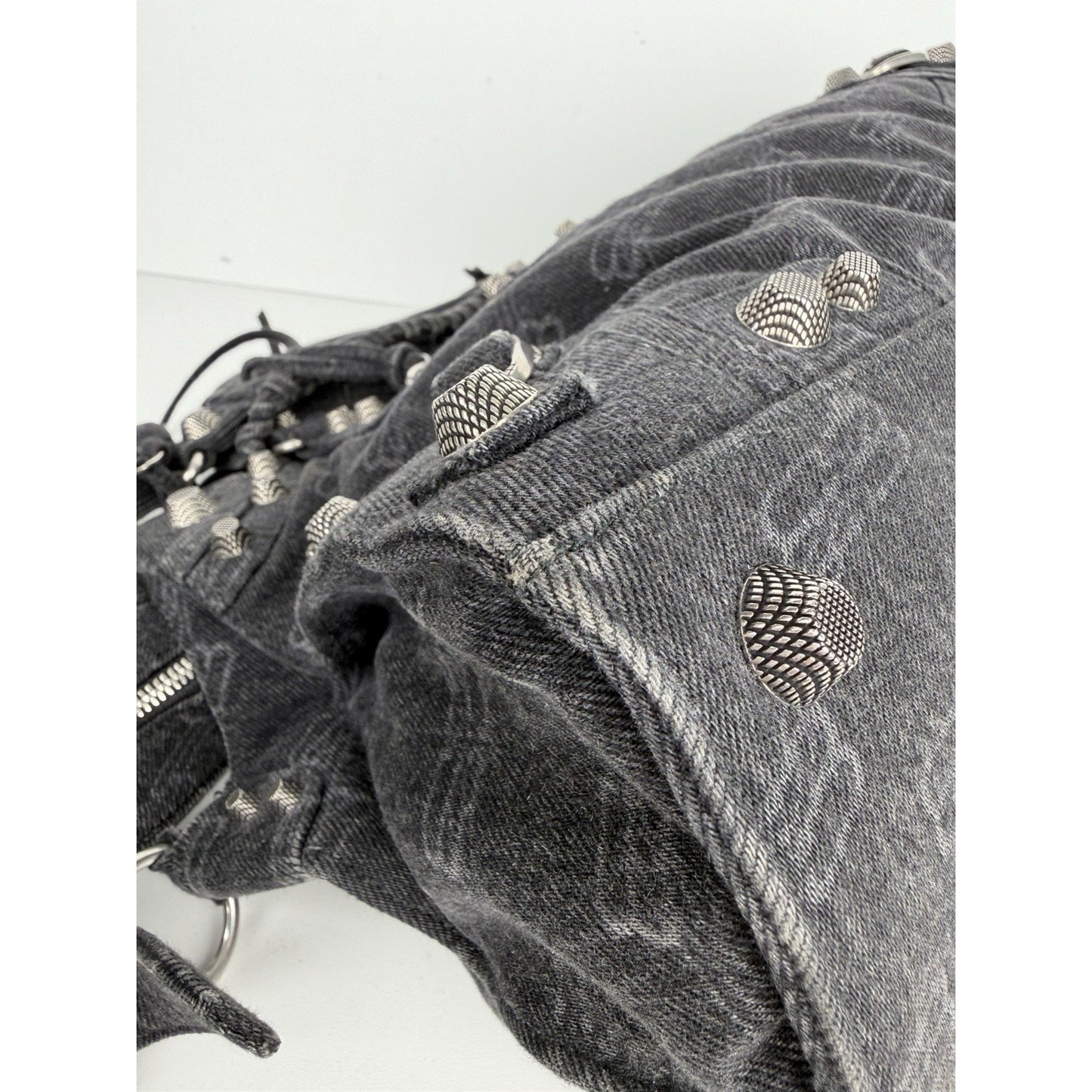 Balenciaga Neo Cagole City Handbag Medium in Washed Denim BB Monogram D5