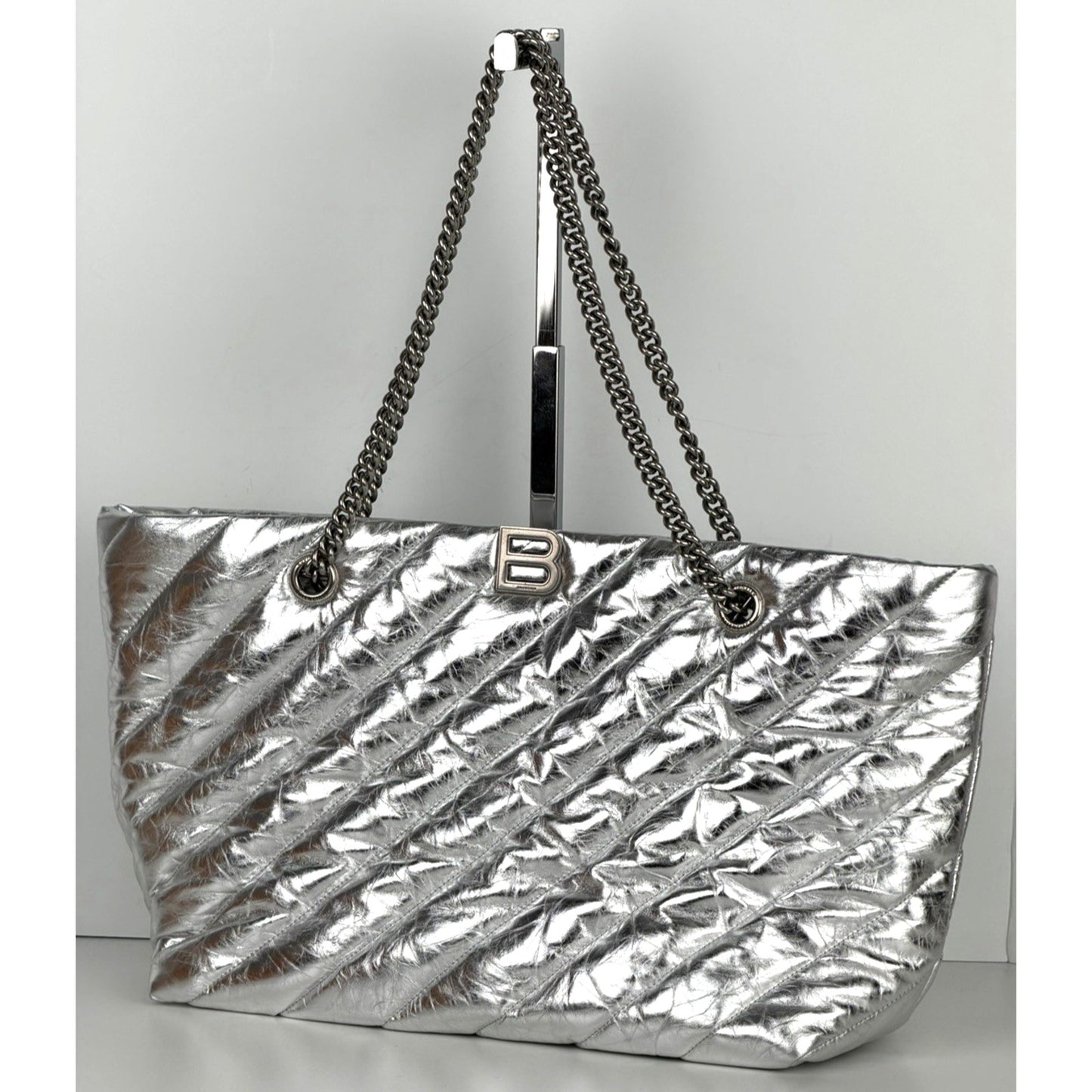 Balenciaga Large Crush Quilted Medium Tote Bag in Metallic Calfskin Leather E7
