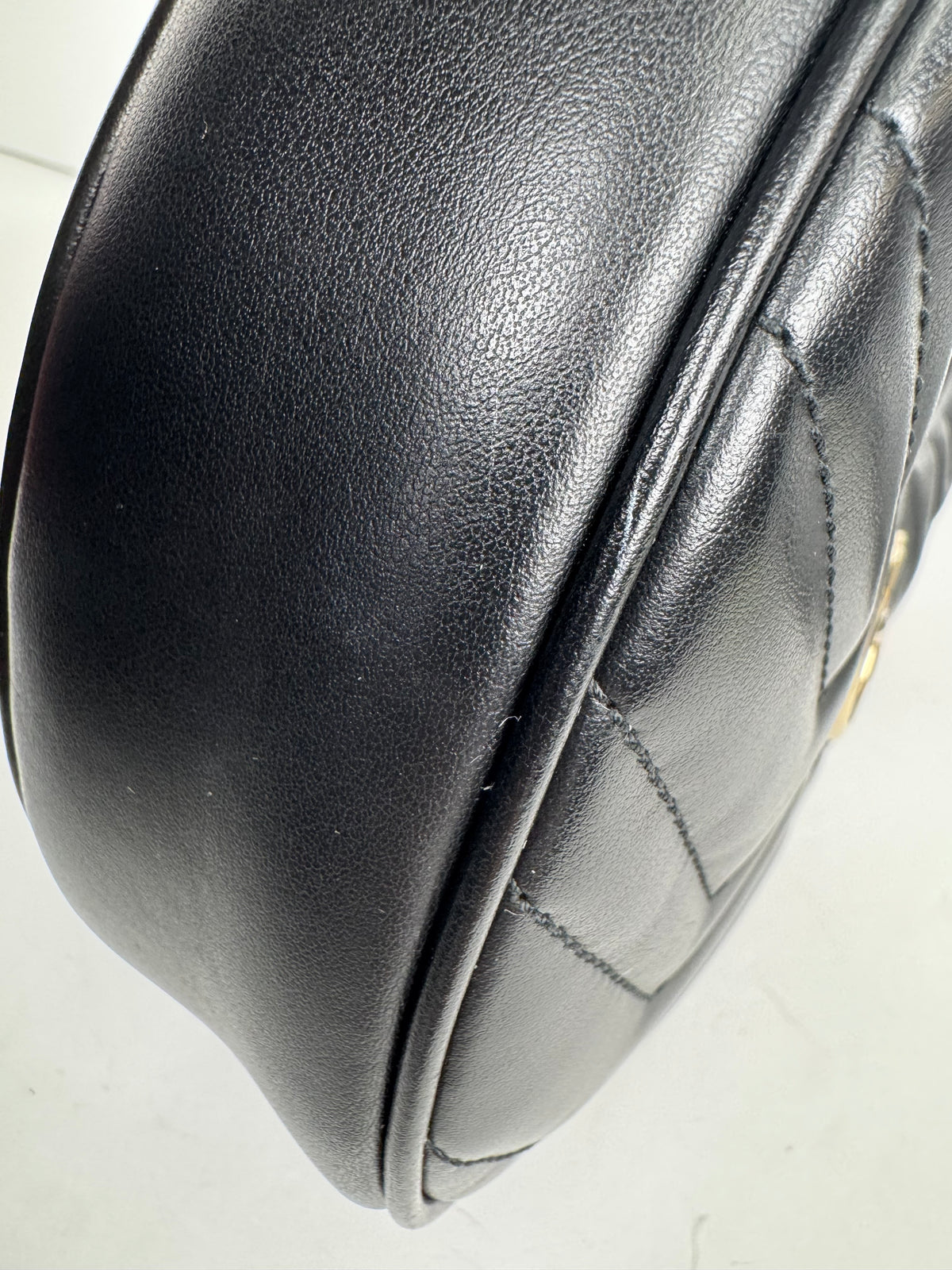 Gucci GG Marmont Half-Moon Mini Bag in Black Matelasse leather YS08