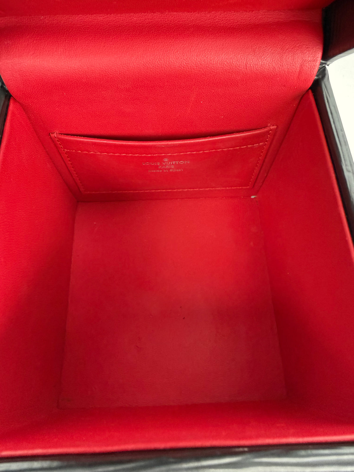Louis Vuitton Bleecker Box in Black Epi Leather 2019 YS22