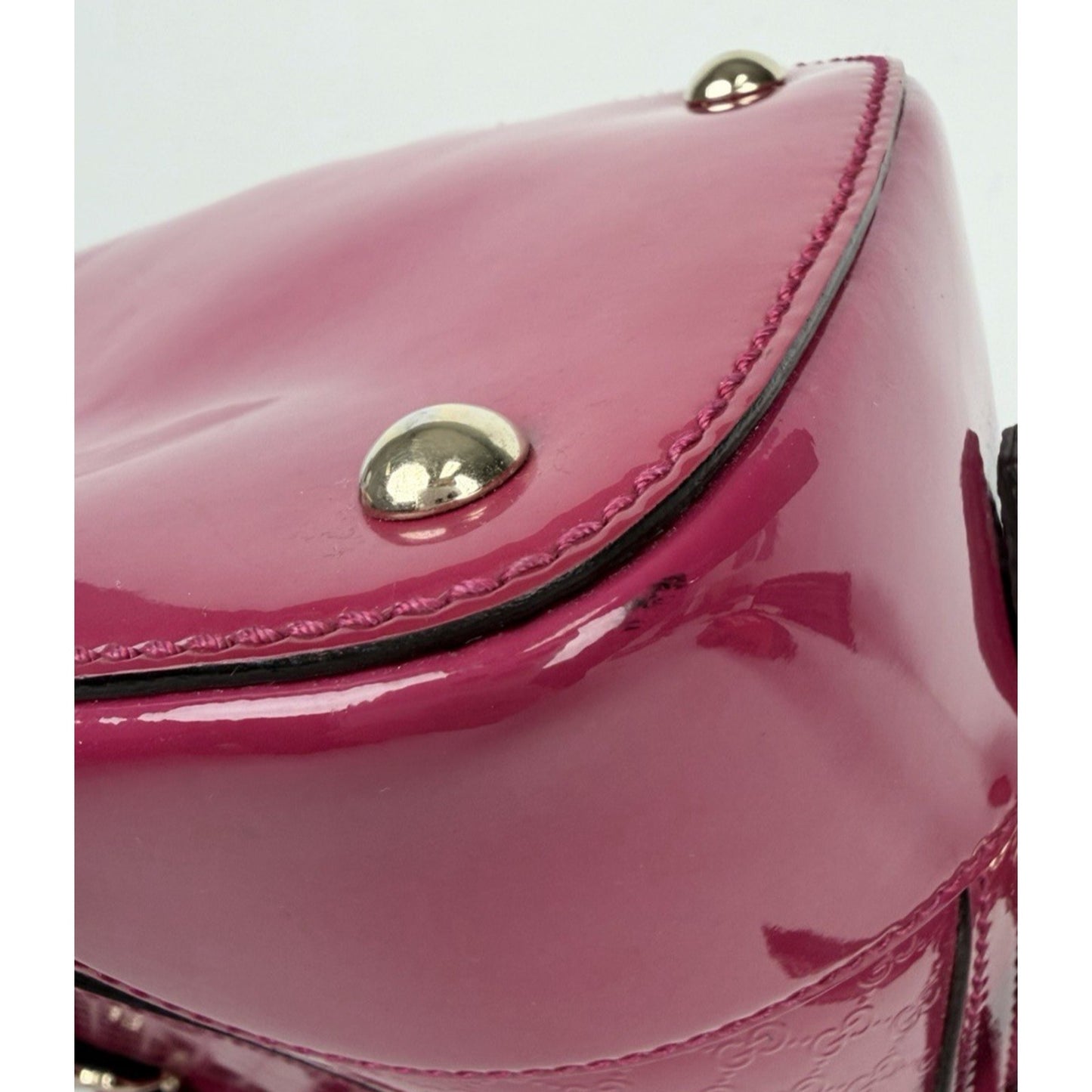 Gucci Microguccissima Nice Dome Top Handle Bag Small Fuchsia Patent Leather S01