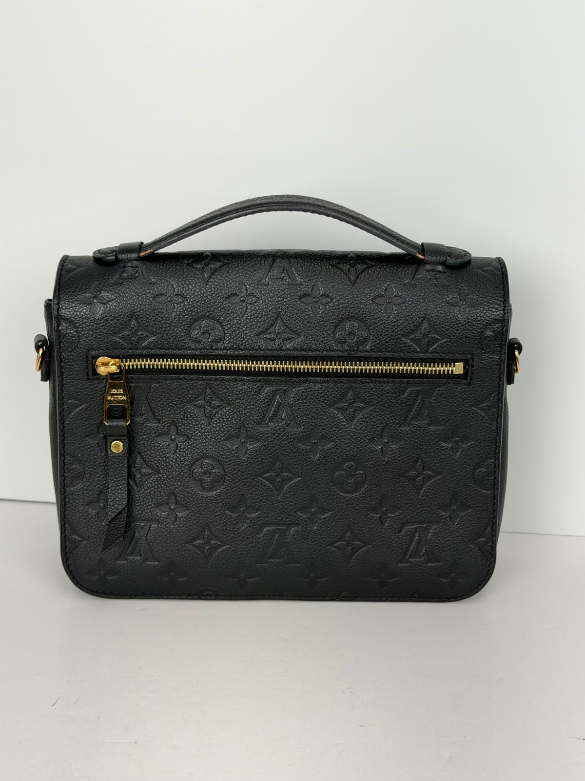 Louis Vuitton Pochette Metis Bag in Black Monogram Empreinte Leather NFC YE-5