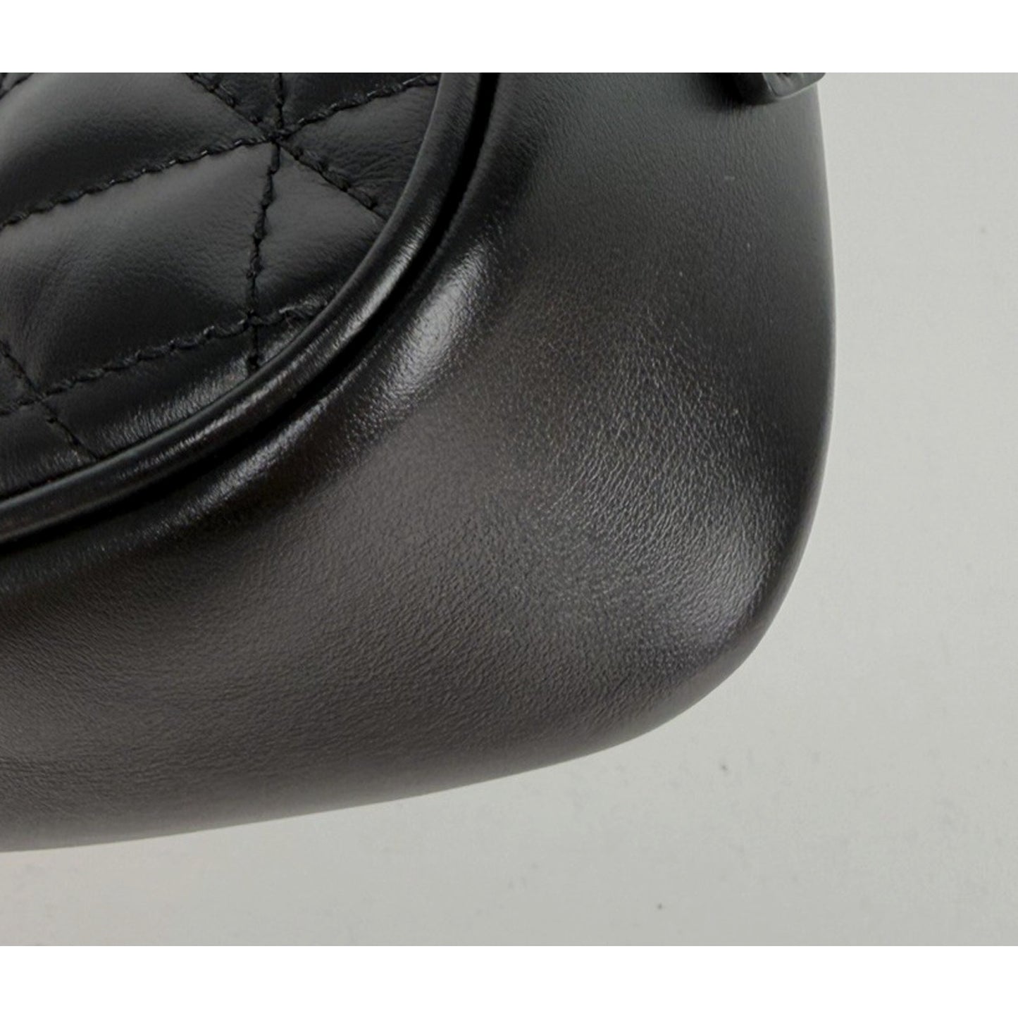 Gucci GG Marmont Mini Camera Crossbody Bag in Black Matelasse Leather S-14