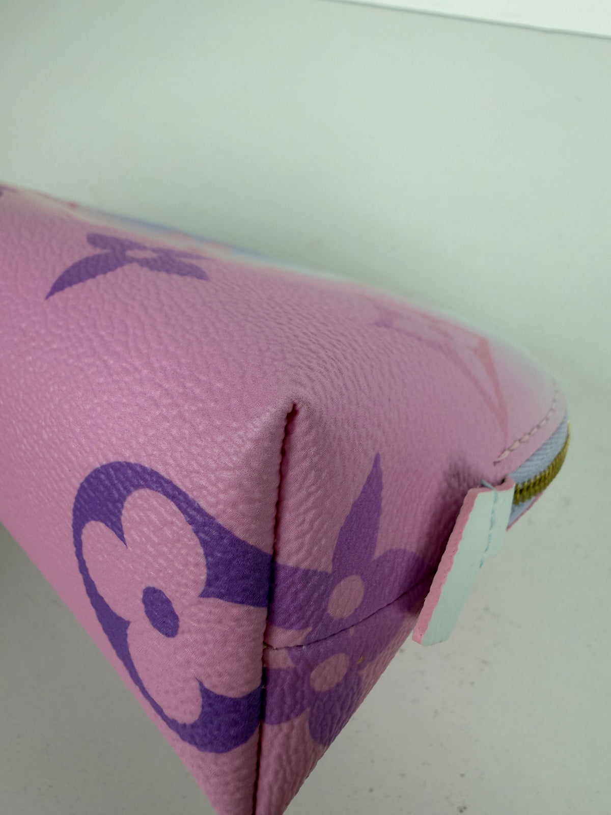Louis Vuitton Cosmetic Pouch Bag in Sunrise Pastel Giant Monogram Canvas NFC