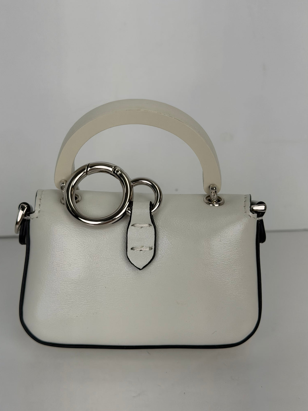 Fendi by Marc Jacobs Nano Baguette Mini-Bag in White Leather Y