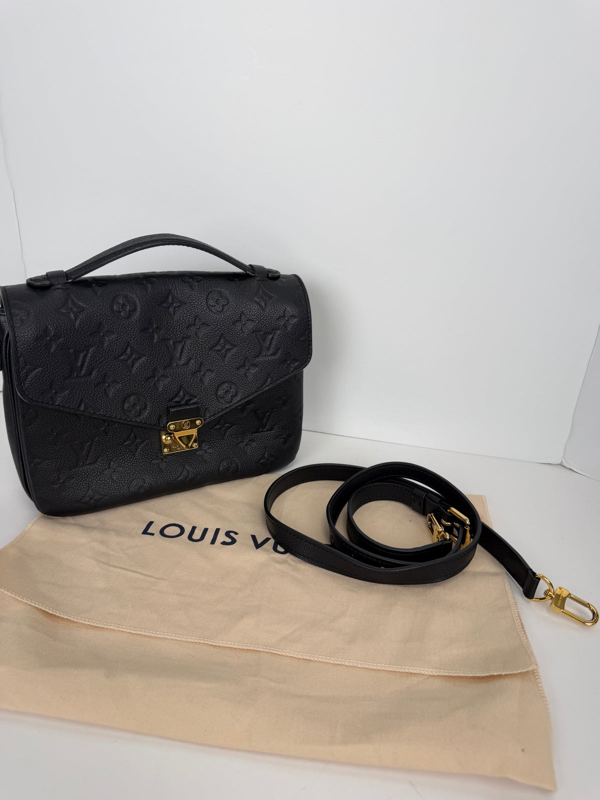 Louis Vuitton Pochette Metis Bag in Black Monogram Empreinte Leather NFC YE-5