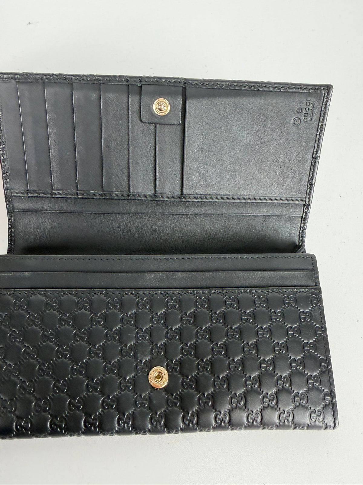Gucci Microguccissima Continental Wallet in Black Leather K3